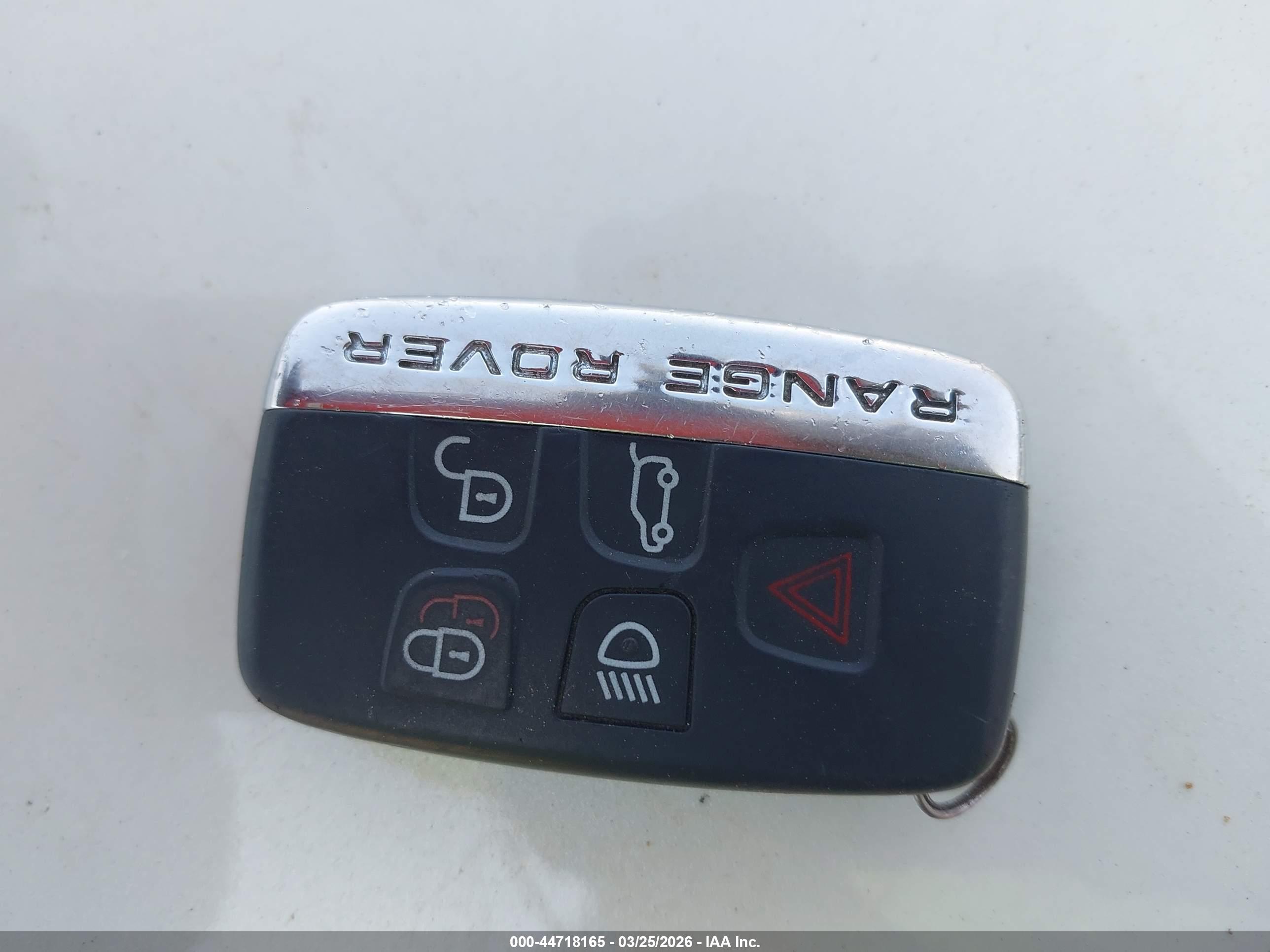 LAND ROVER image 11