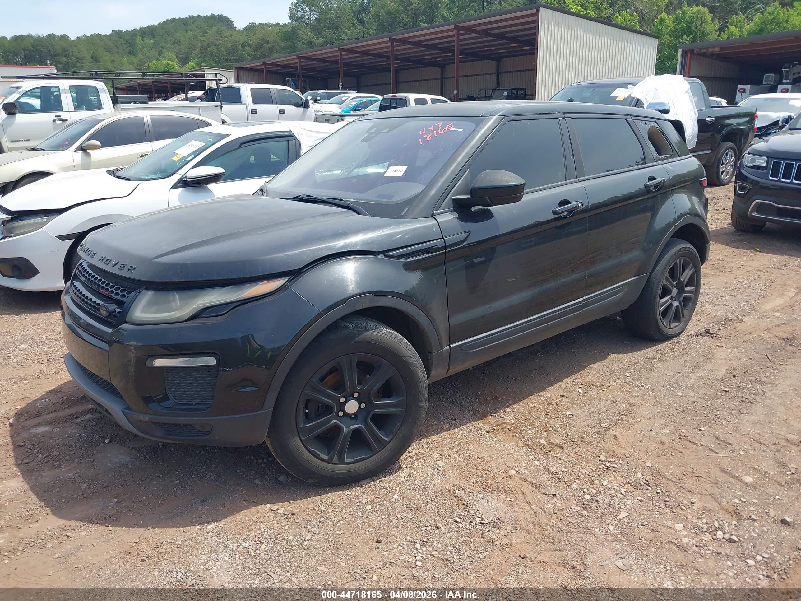 LAND ROVER image 2
