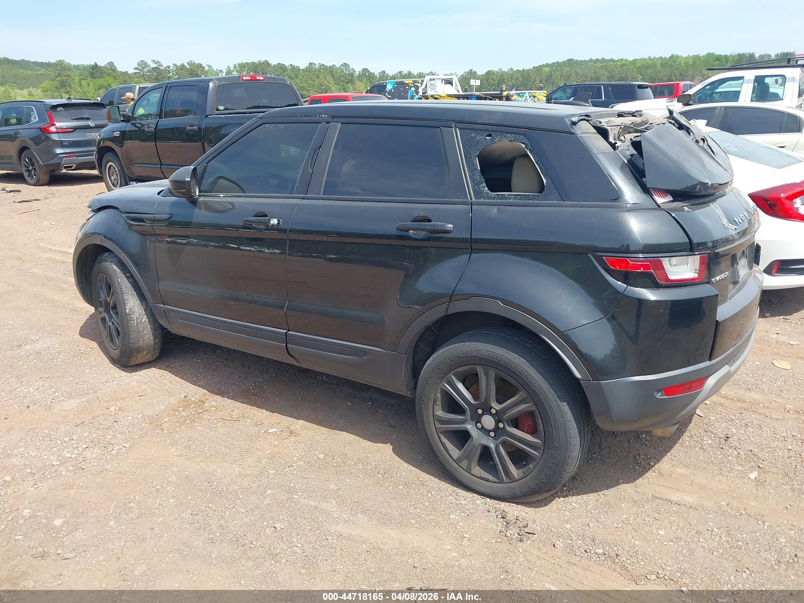 LAND ROVER image 3