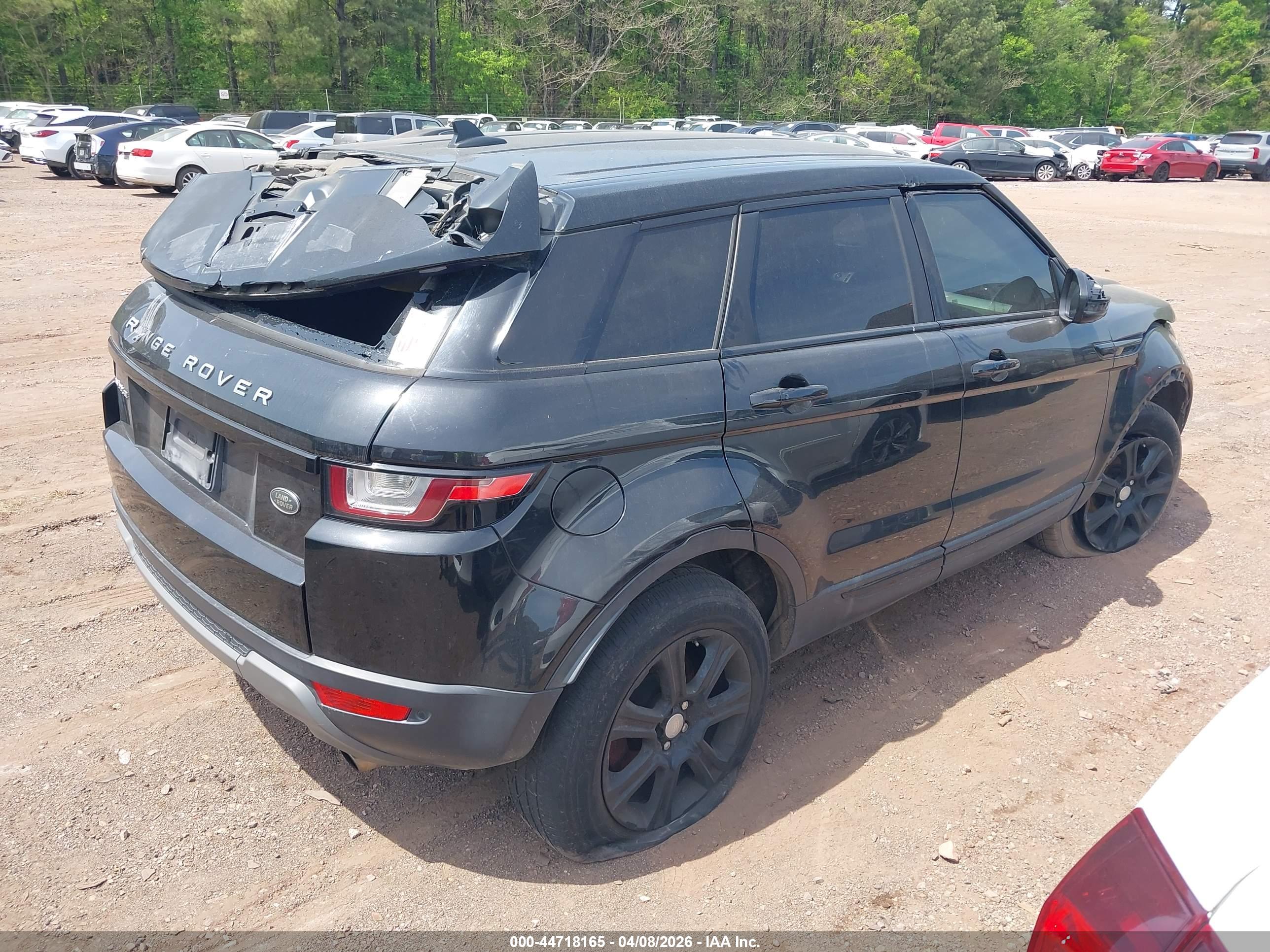 LAND ROVER image 4