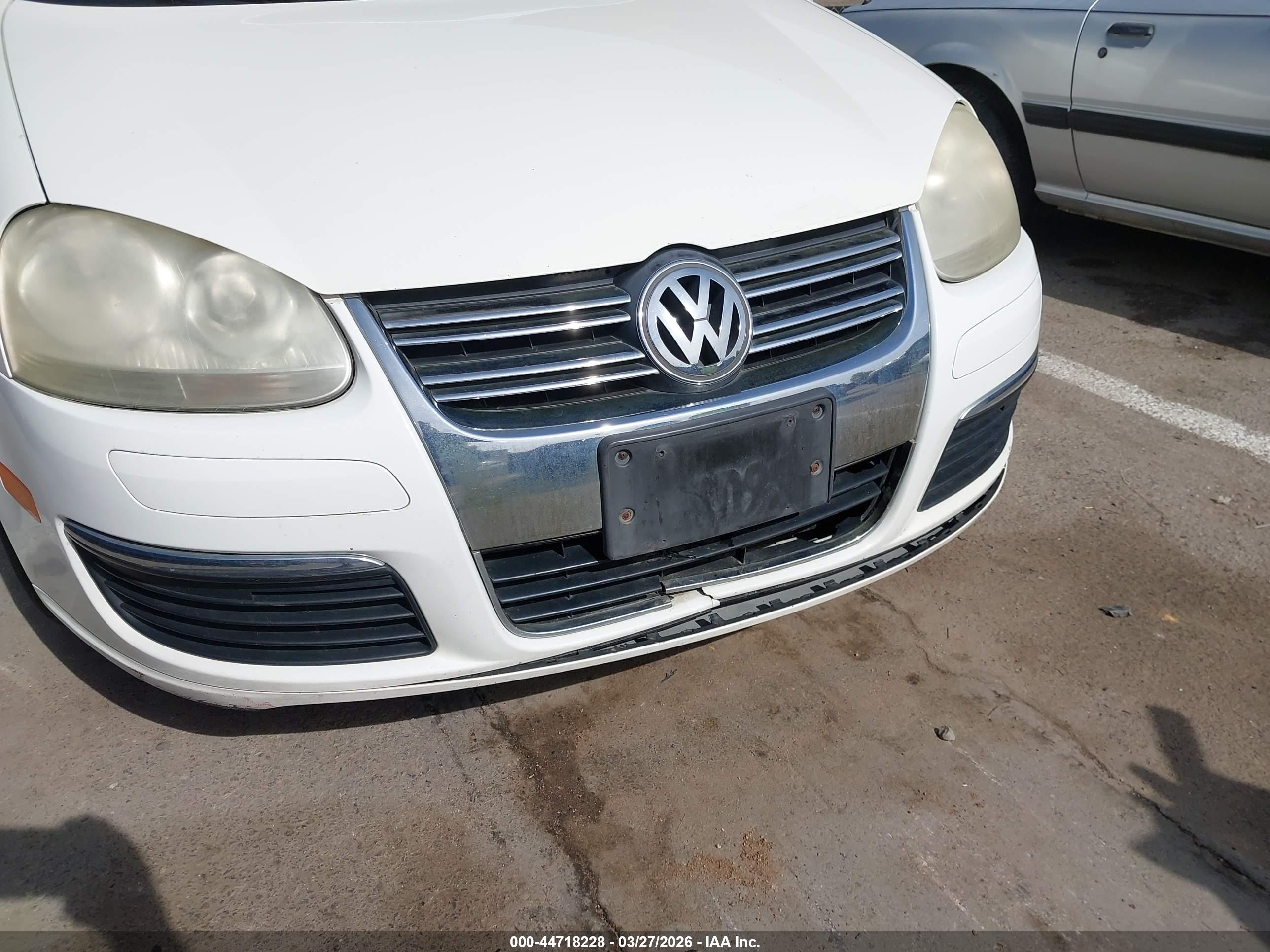 VOLKSWAGEN JETTA image 6