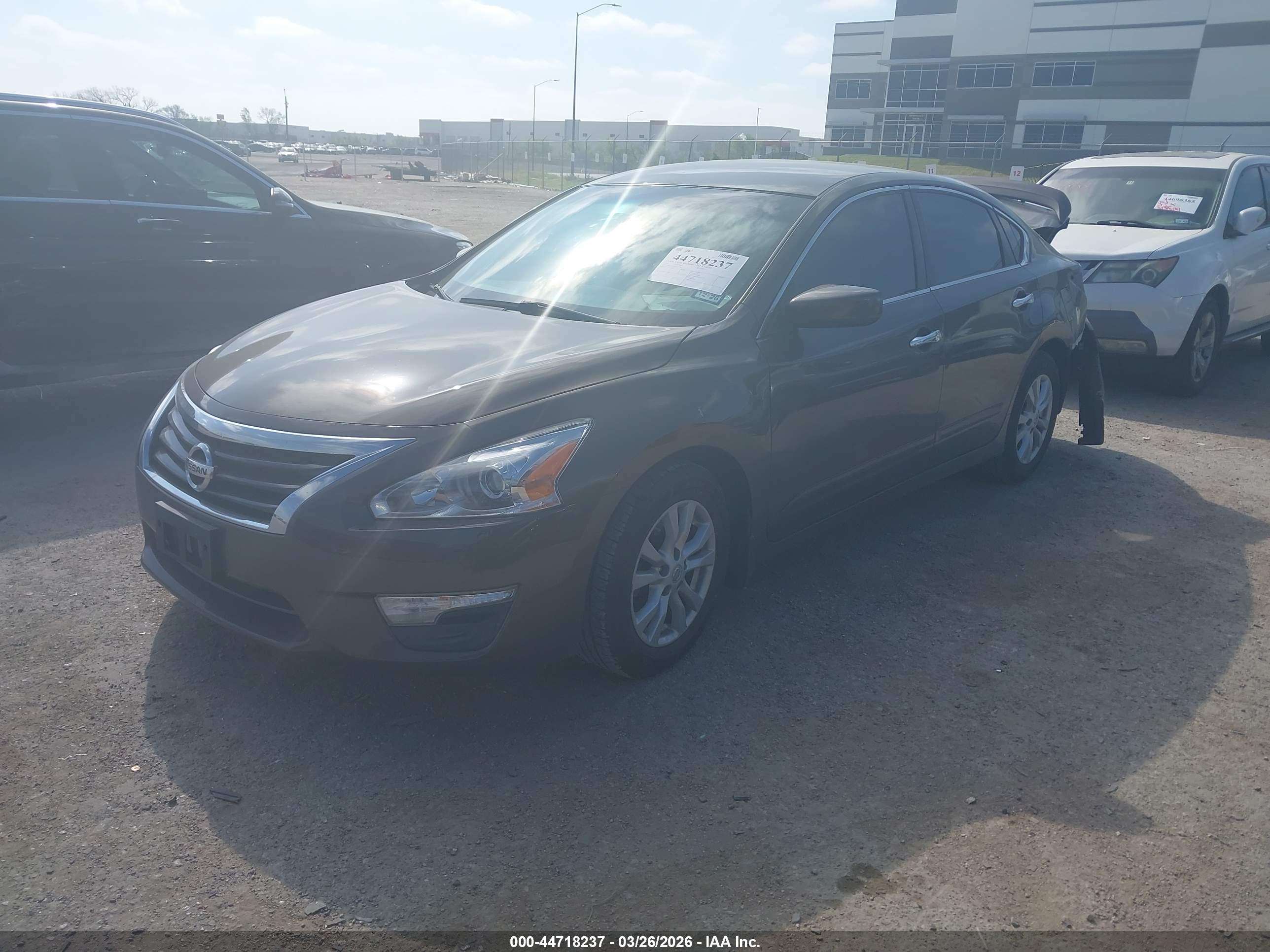 NISSAN ALTIMA image 2