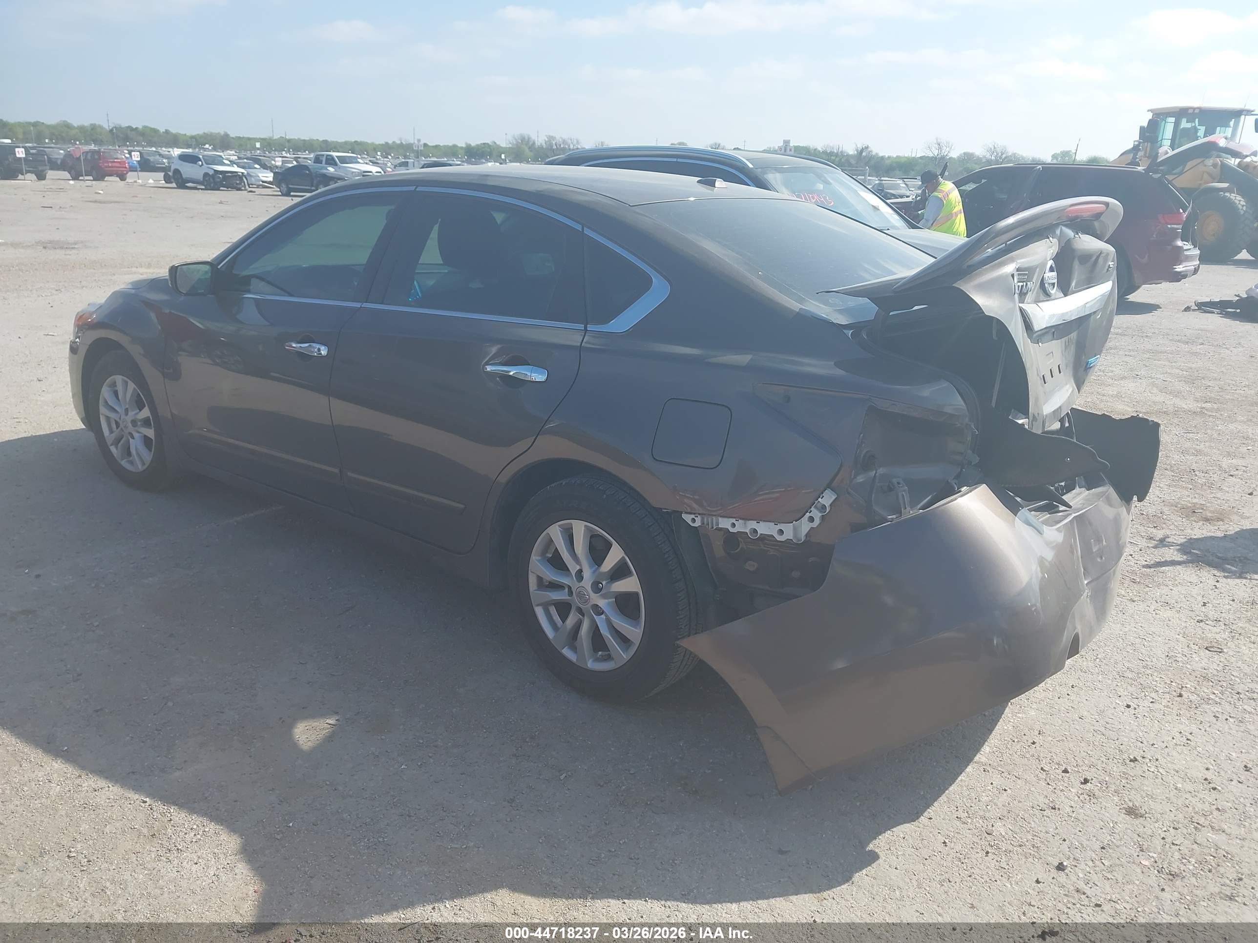 NISSAN ALTIMA image 3
