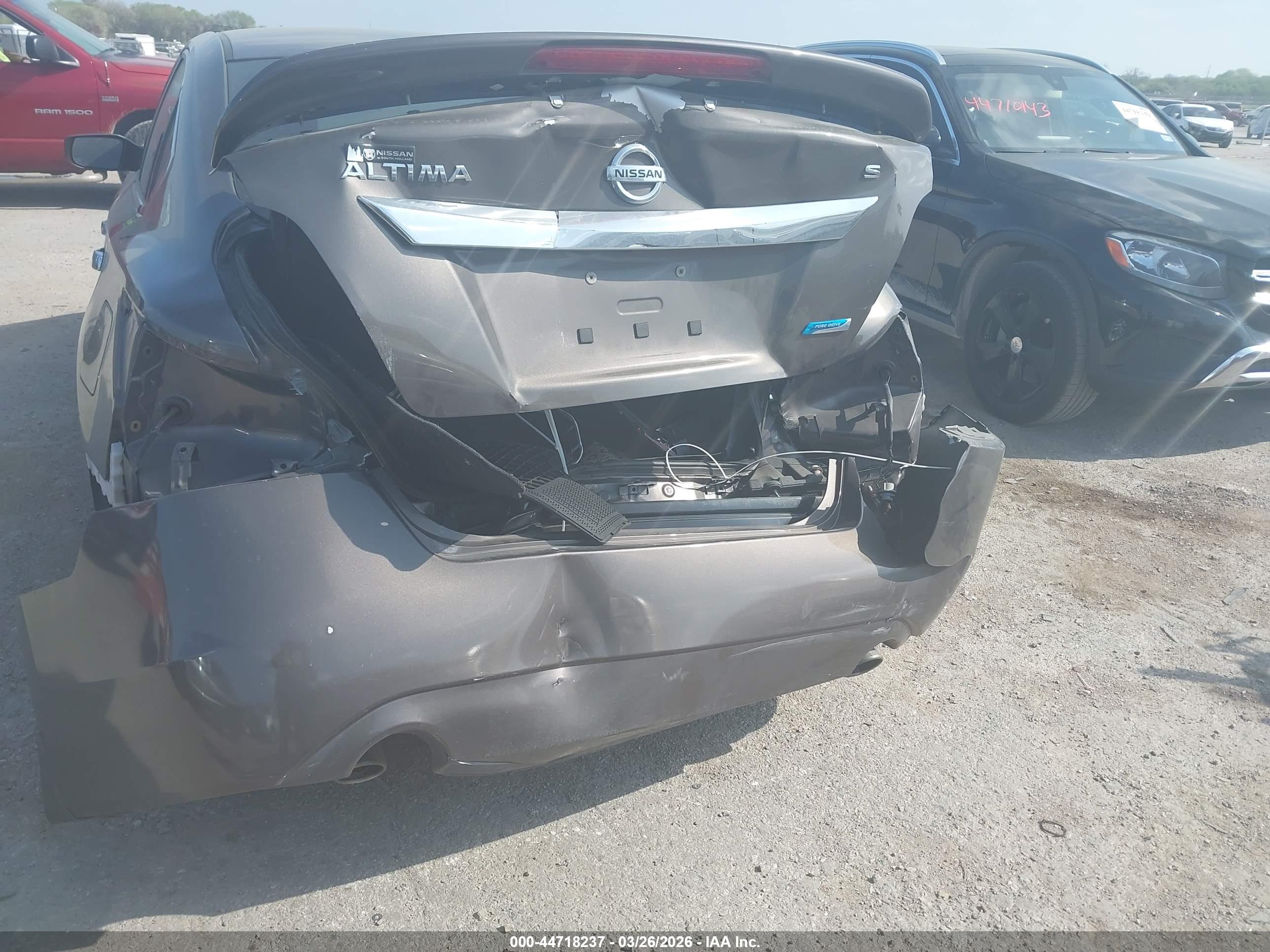 NISSAN ALTIMA image 6