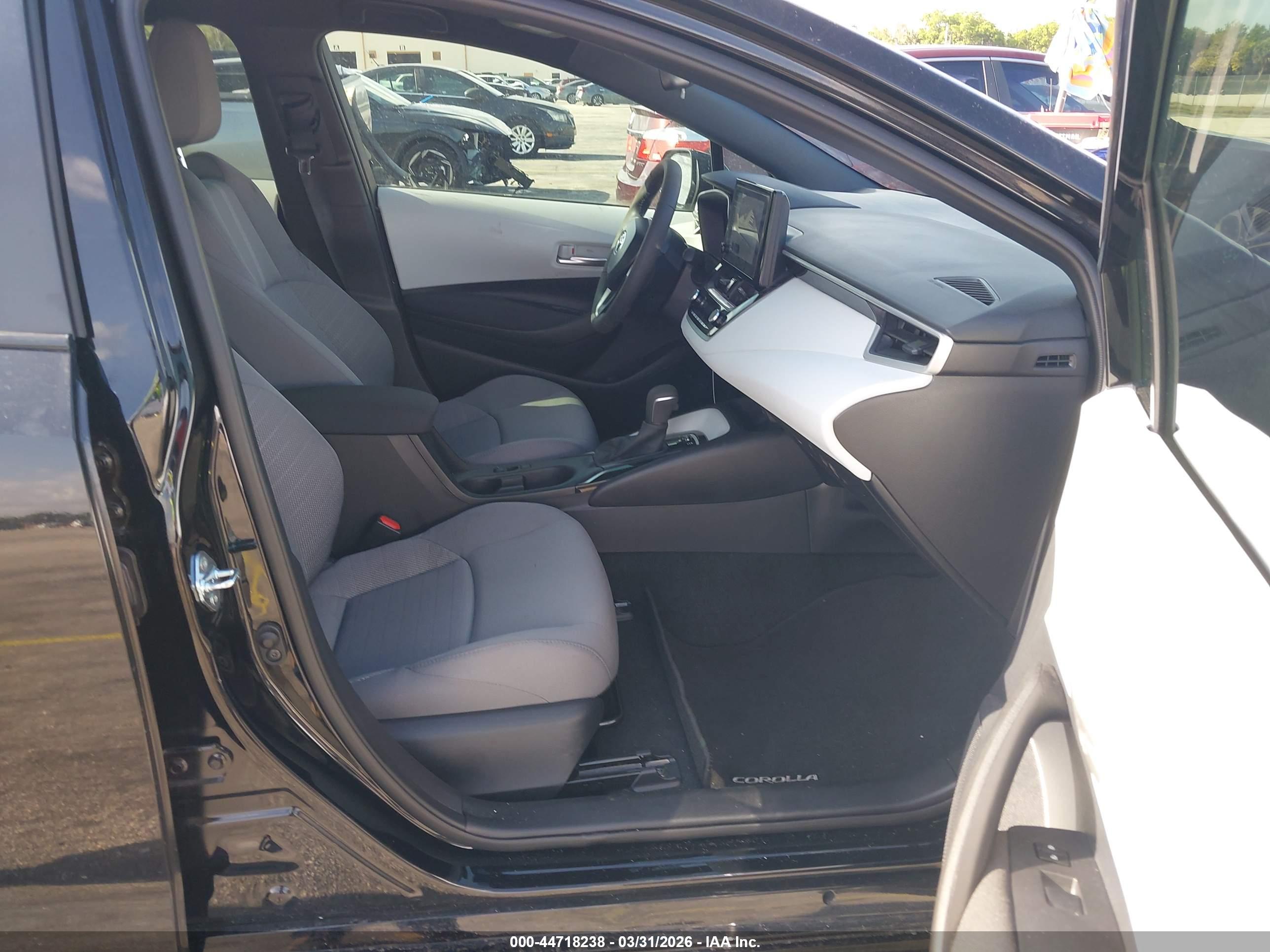 TOYOTA COROLLA image 5