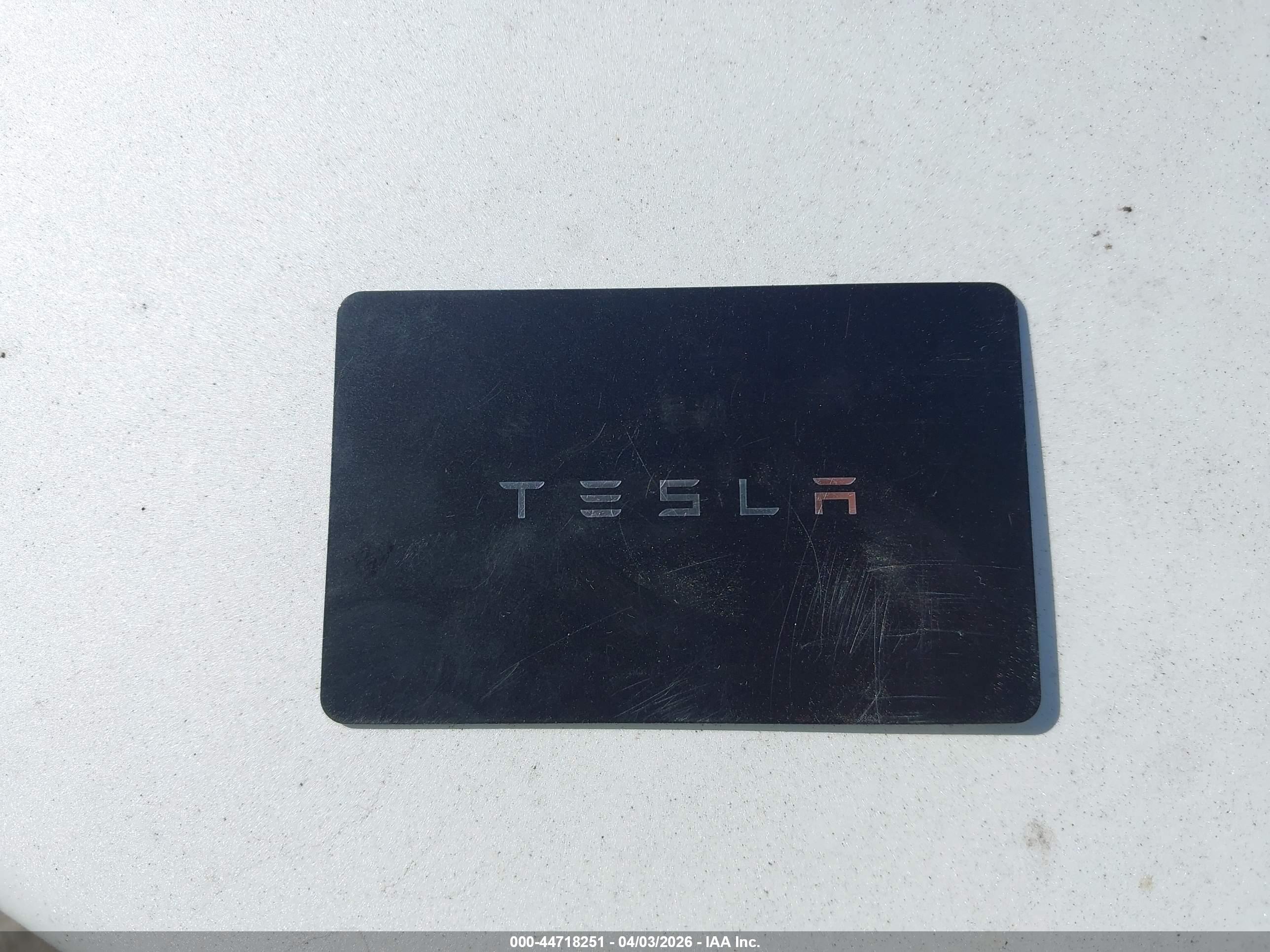 TESLA MODEL image 11