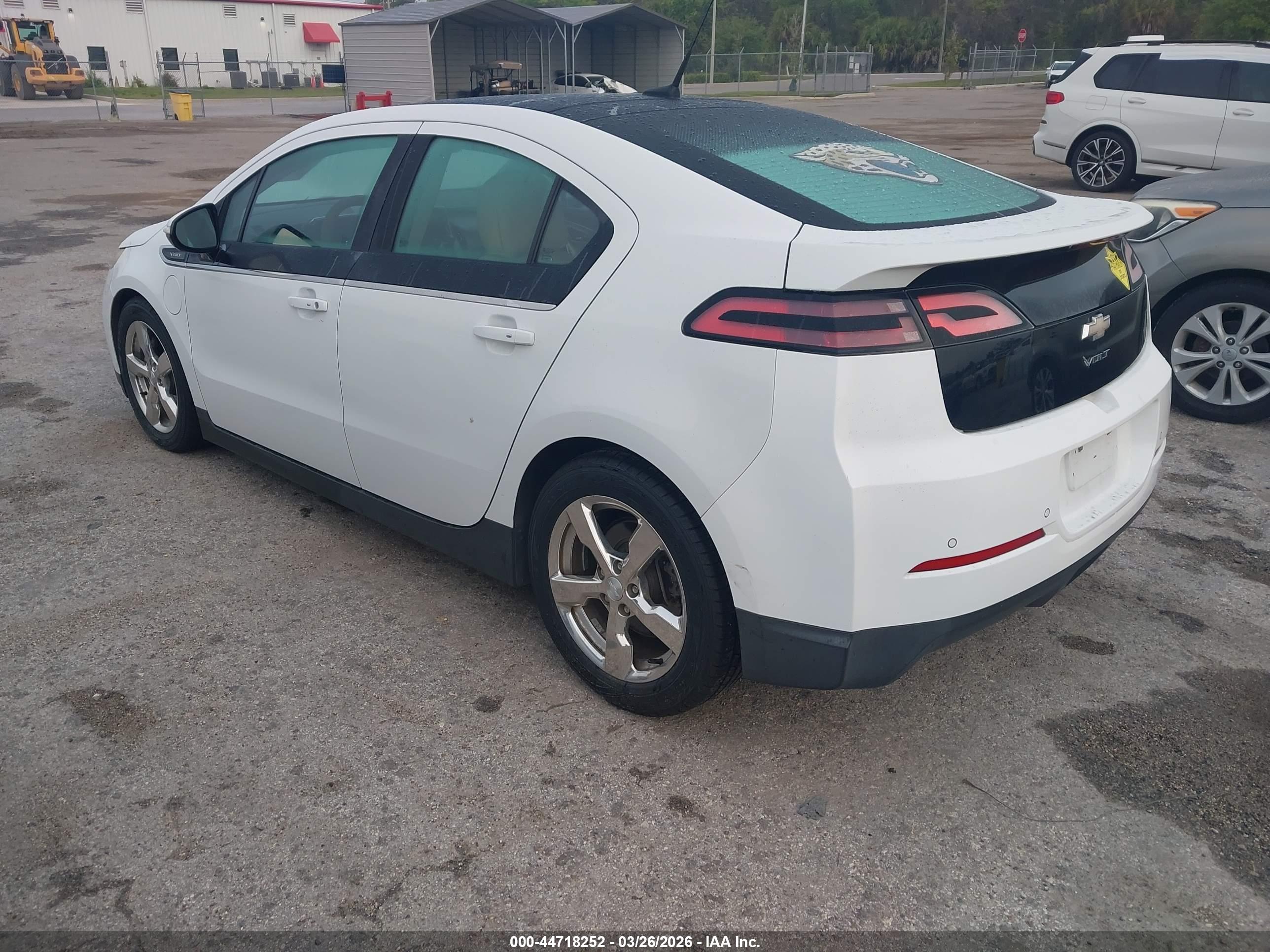 CHEVROLET VOLT image 3