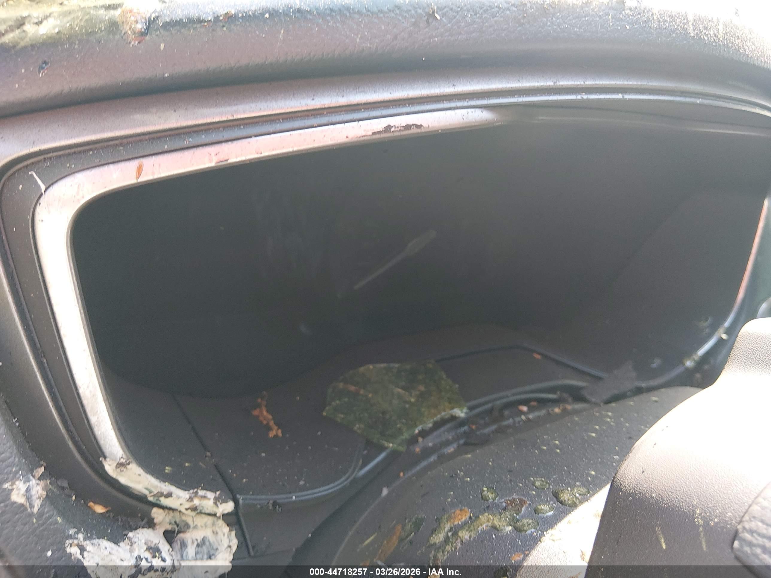 FORD FUSION image 7
