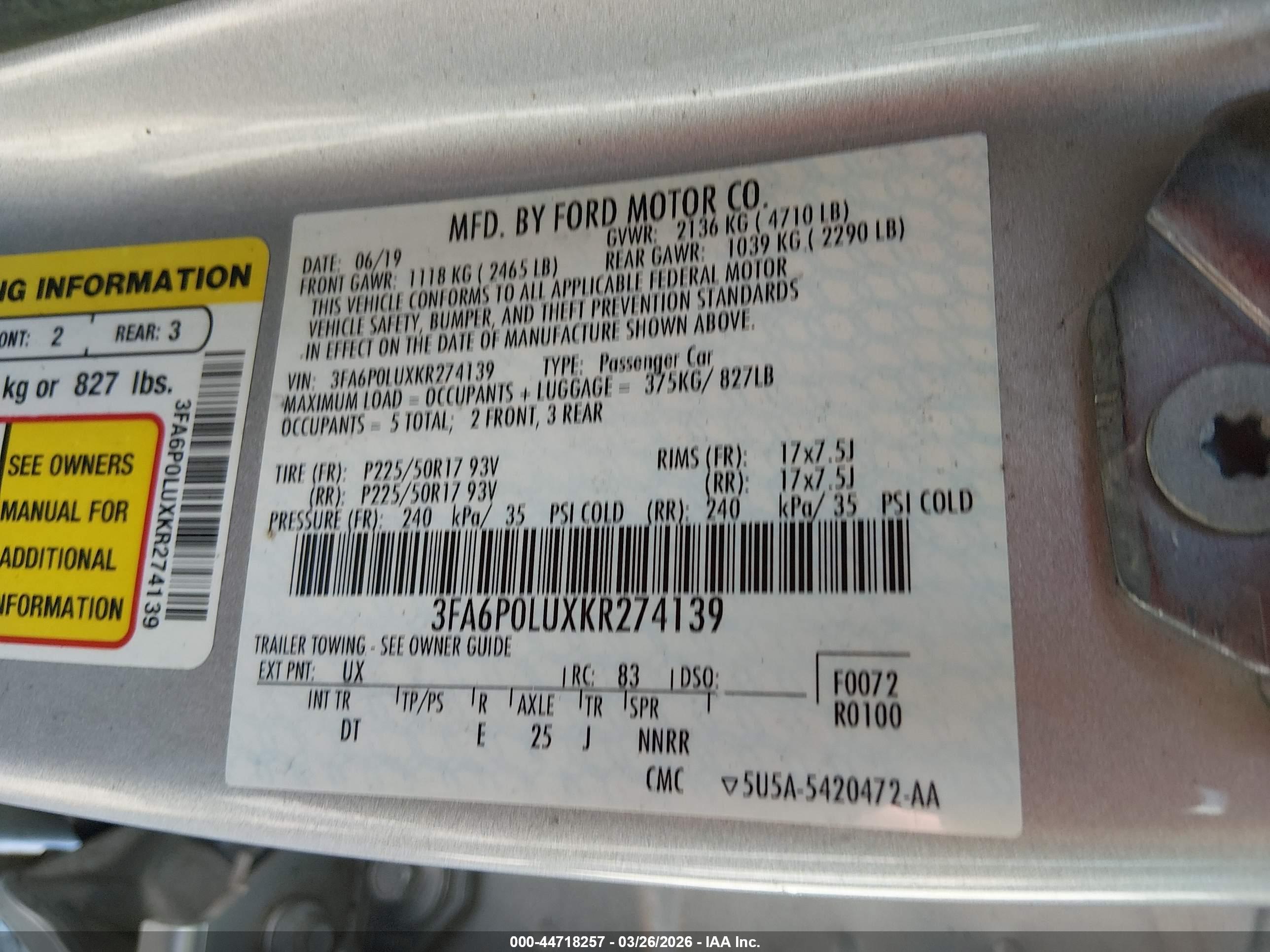 FORD FUSION image 9