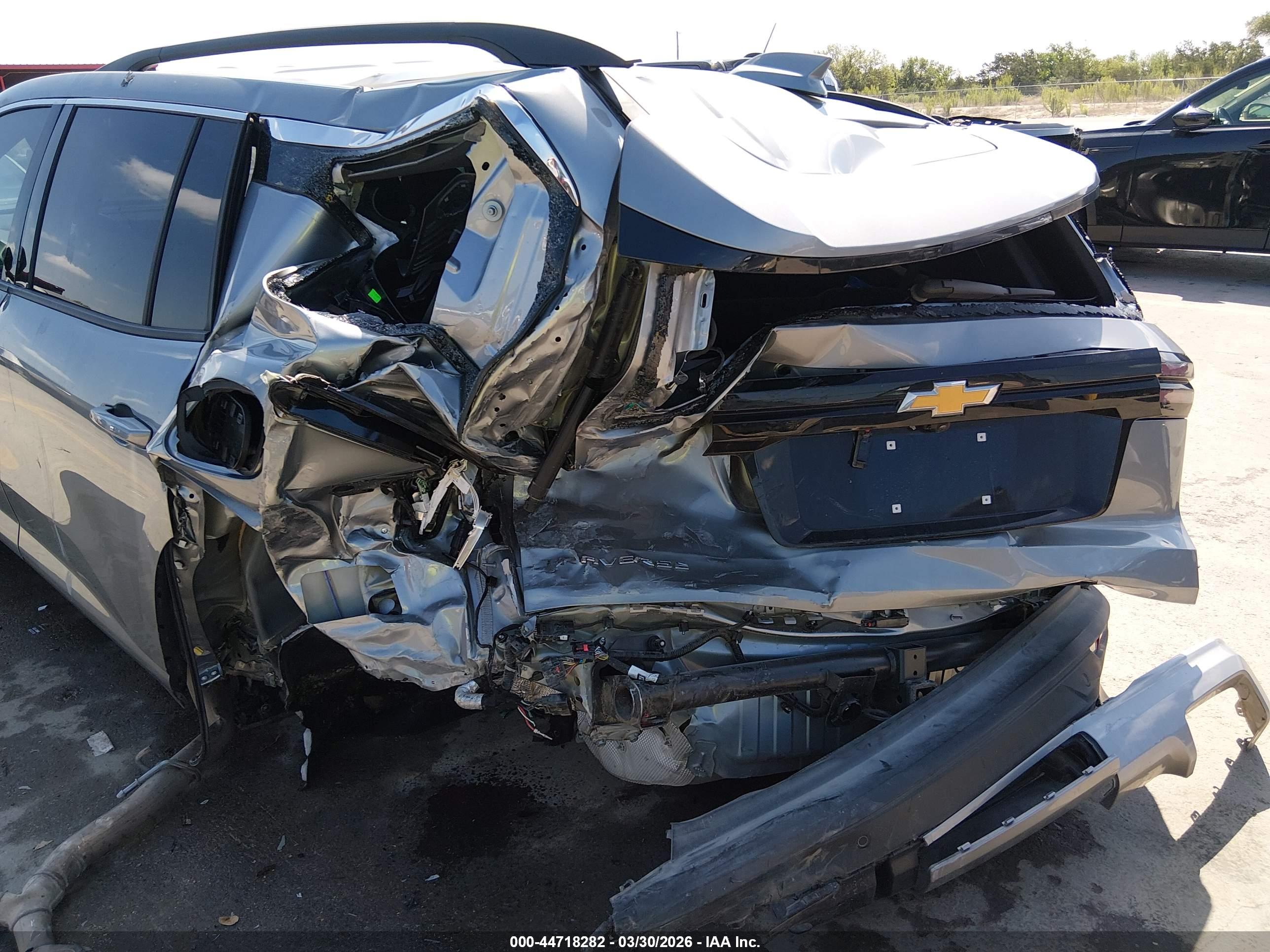 CHEVROLET TRAVERSE image 6