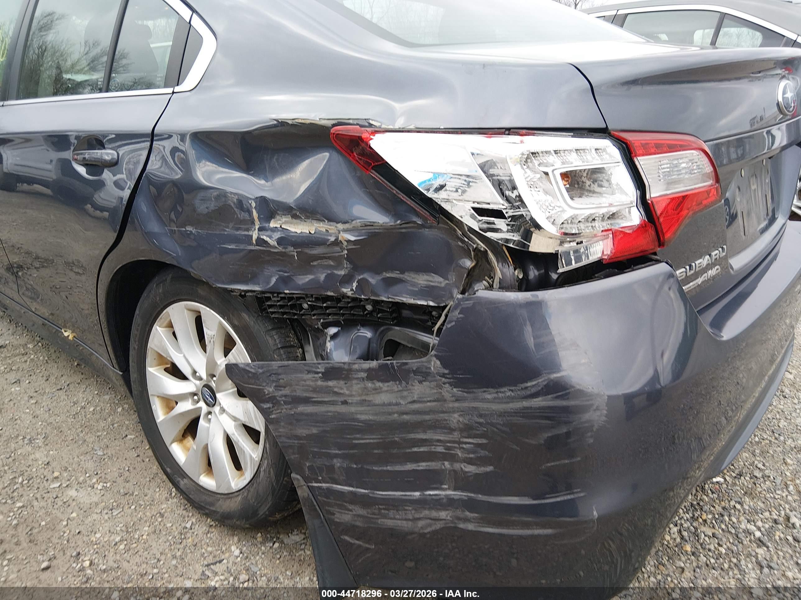 SUBARU LEGACY image 6