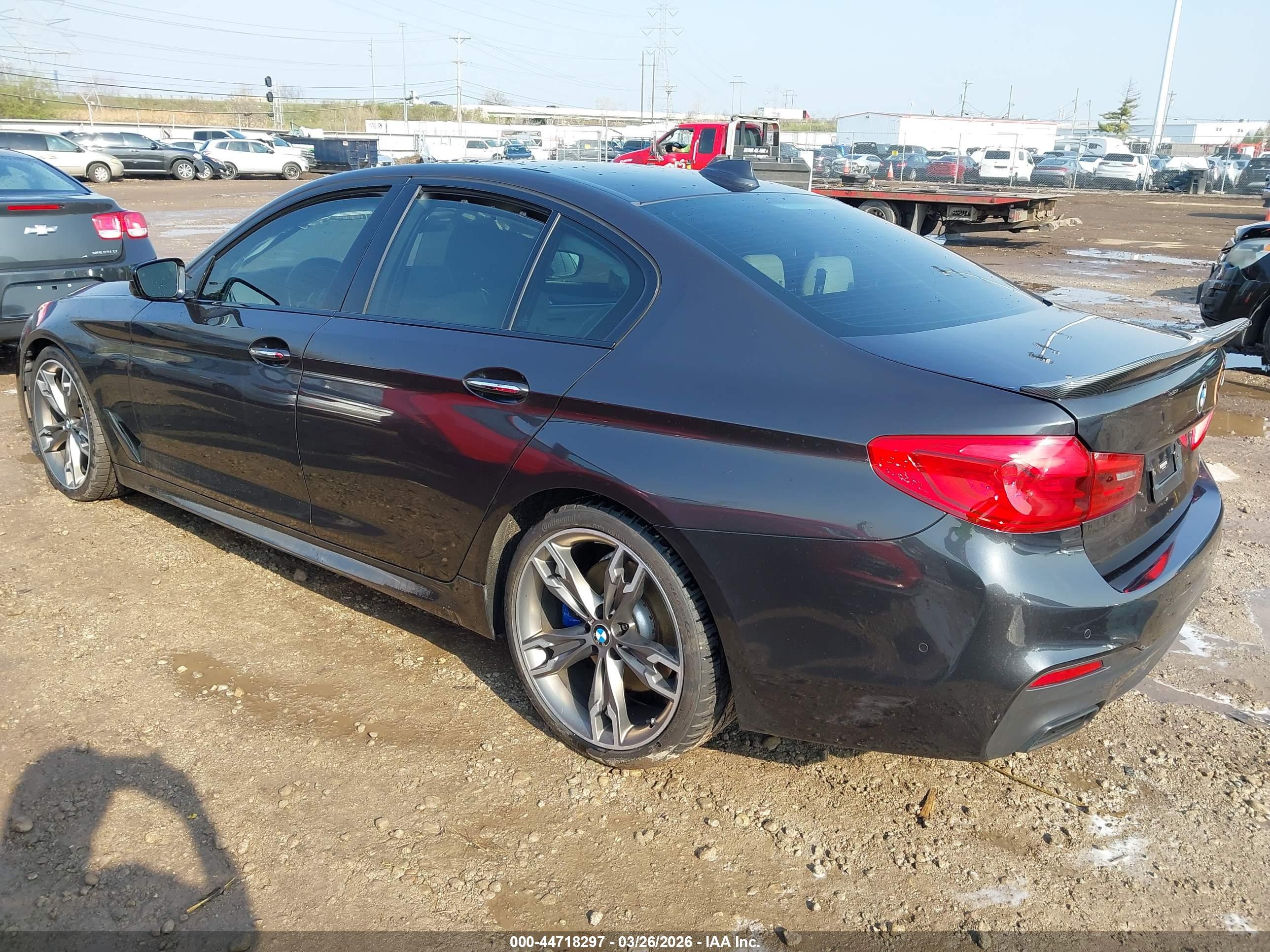BMW M550I image 3