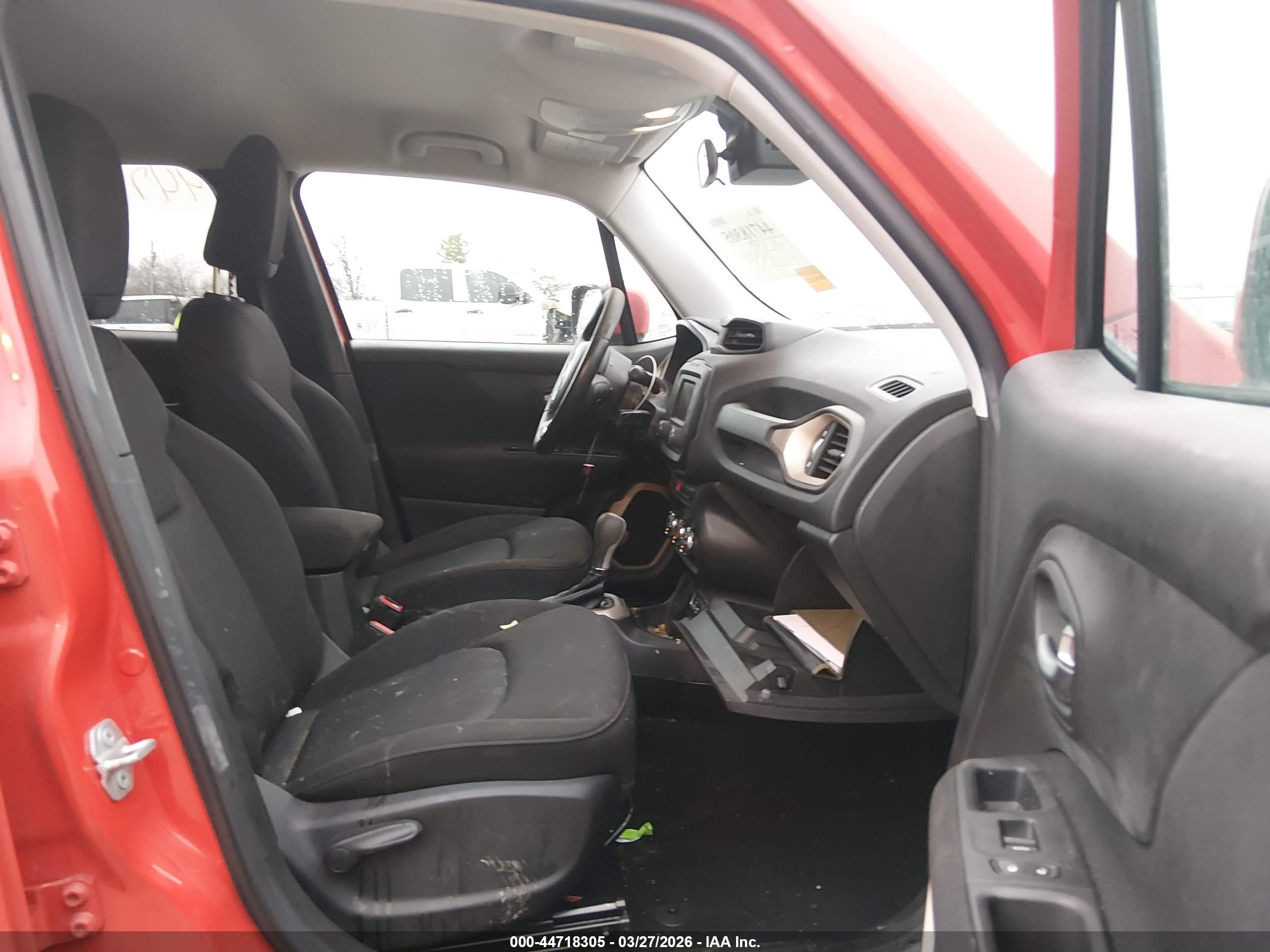 JEEP RENEGADE image 5