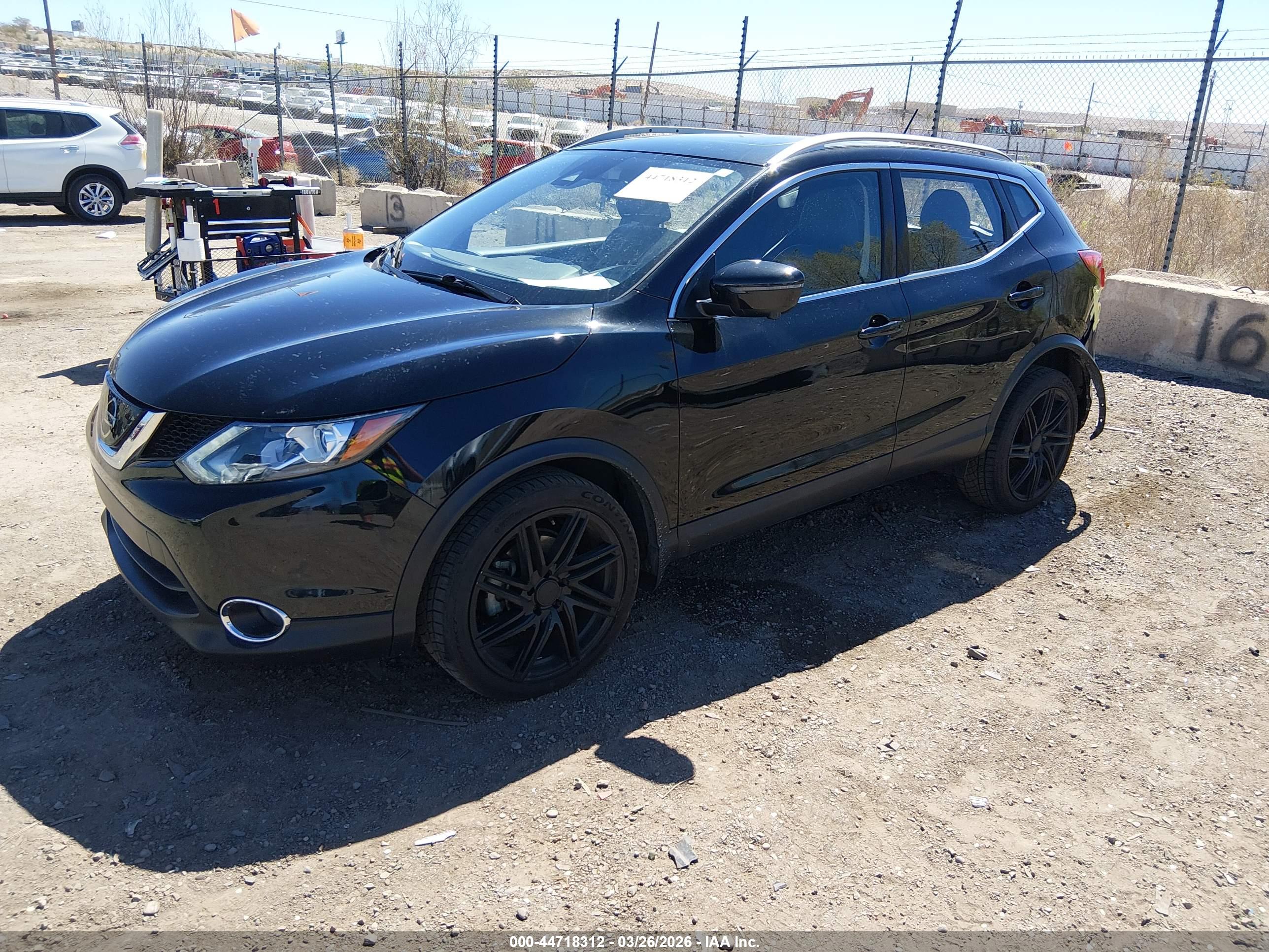 NISSAN ROGUE image 2