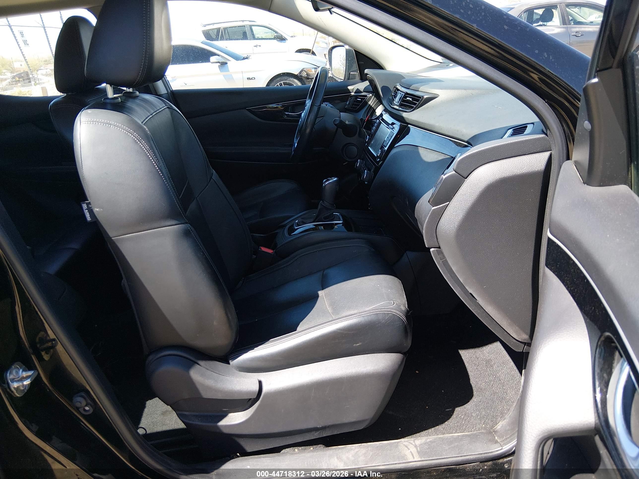 NISSAN ROGUE image 5