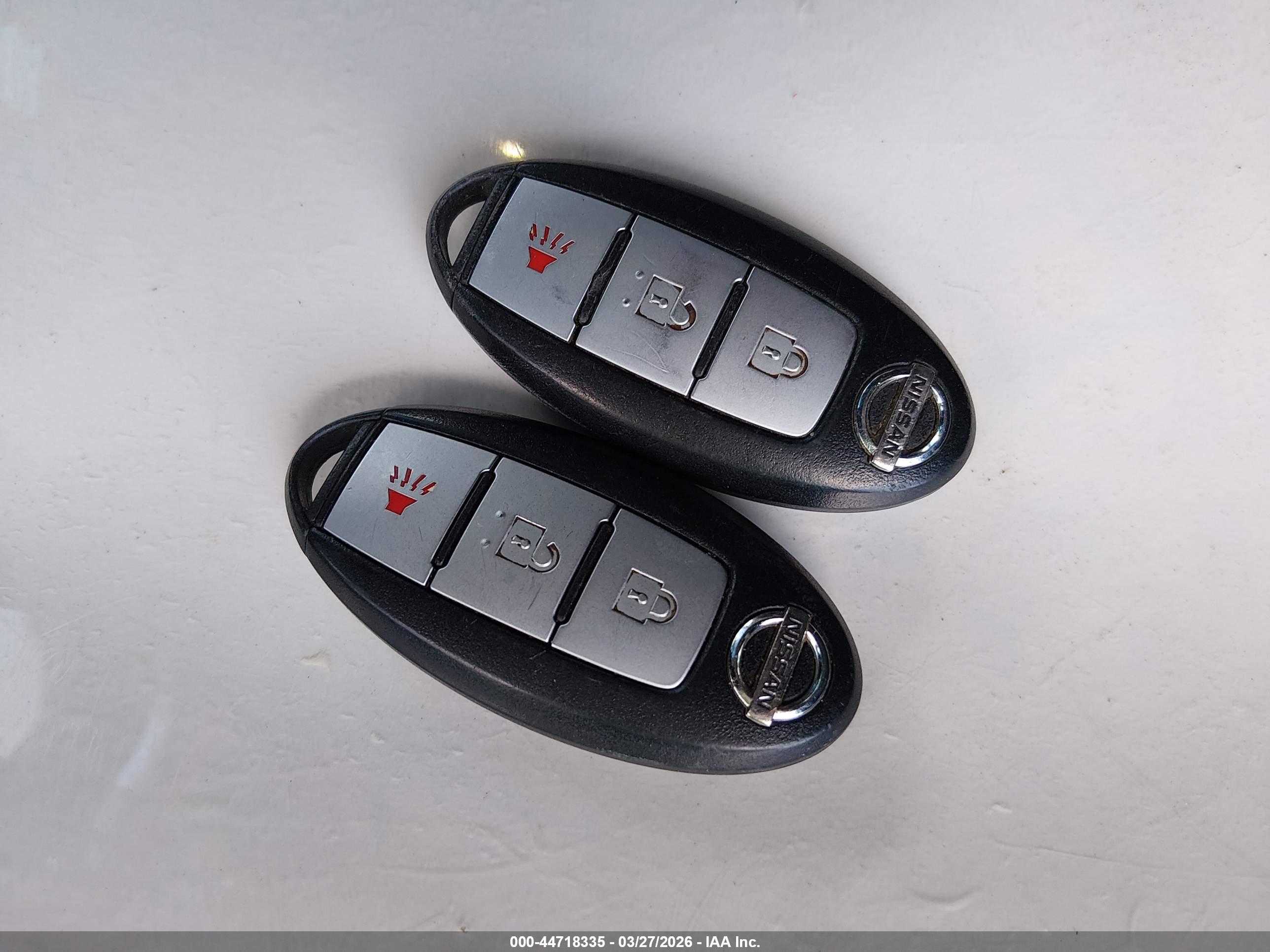 NISSAN ROGUE image 11
