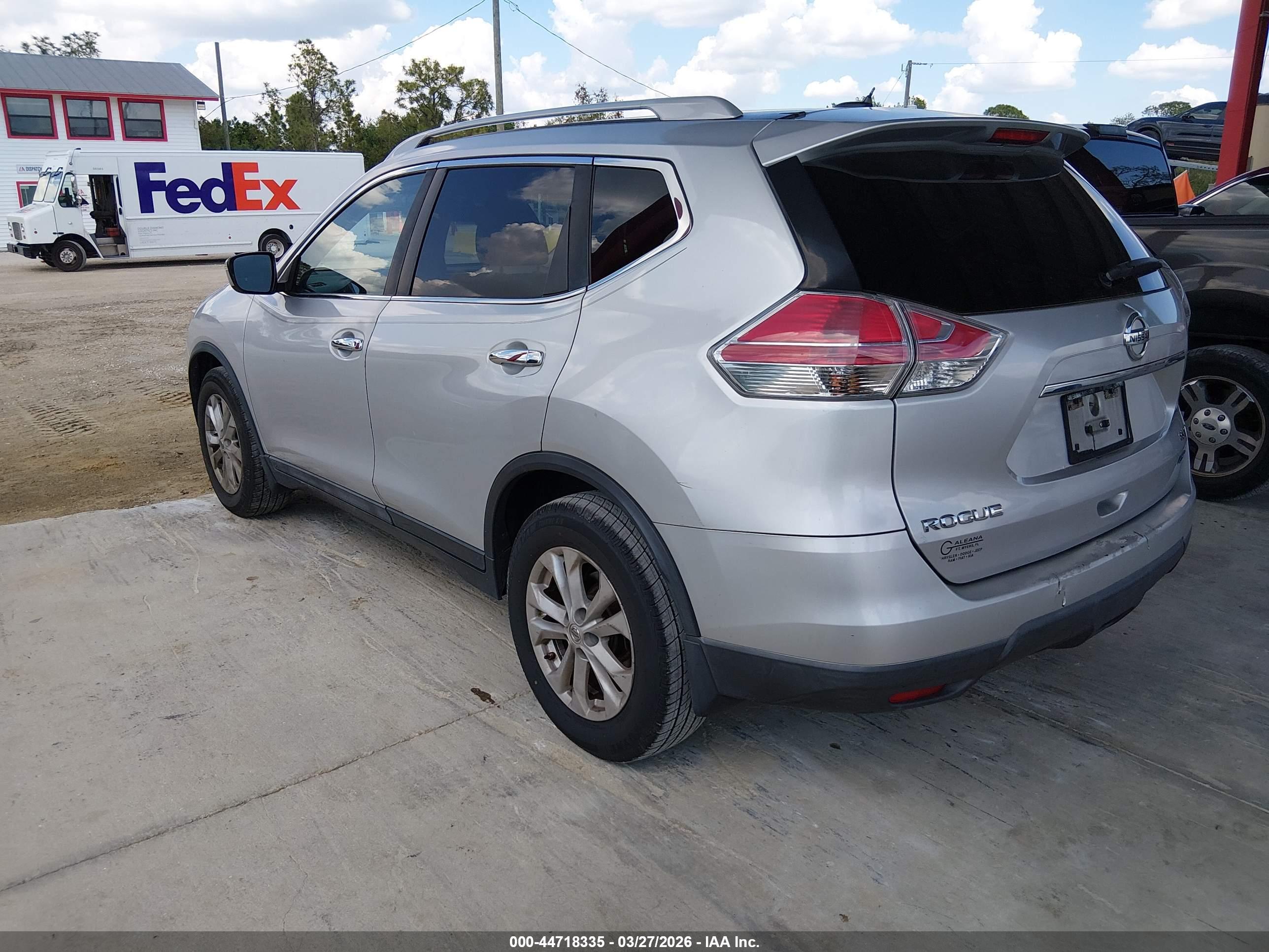 NISSAN ROGUE image 3