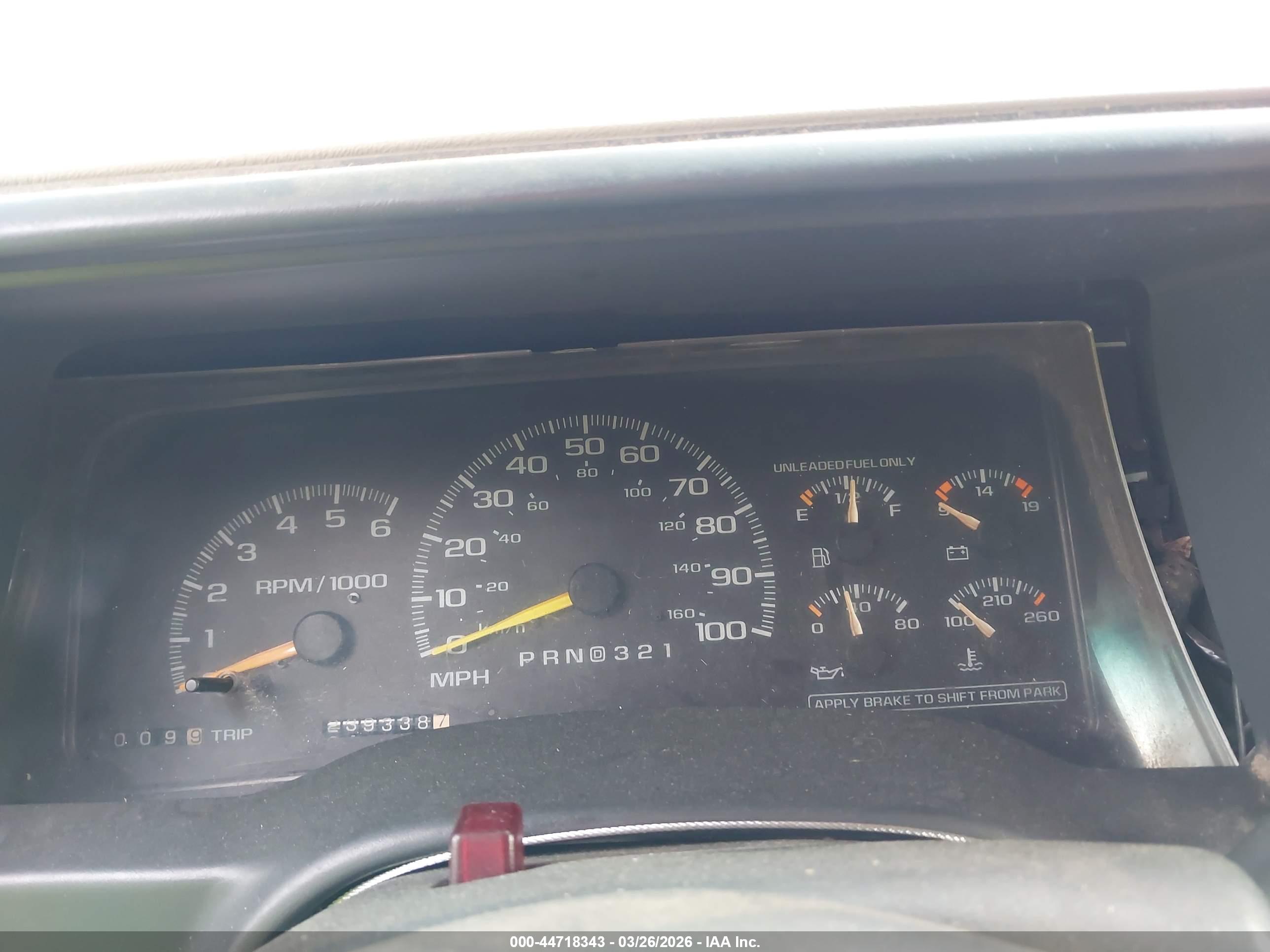 CHEVROLET TAHOE image 7