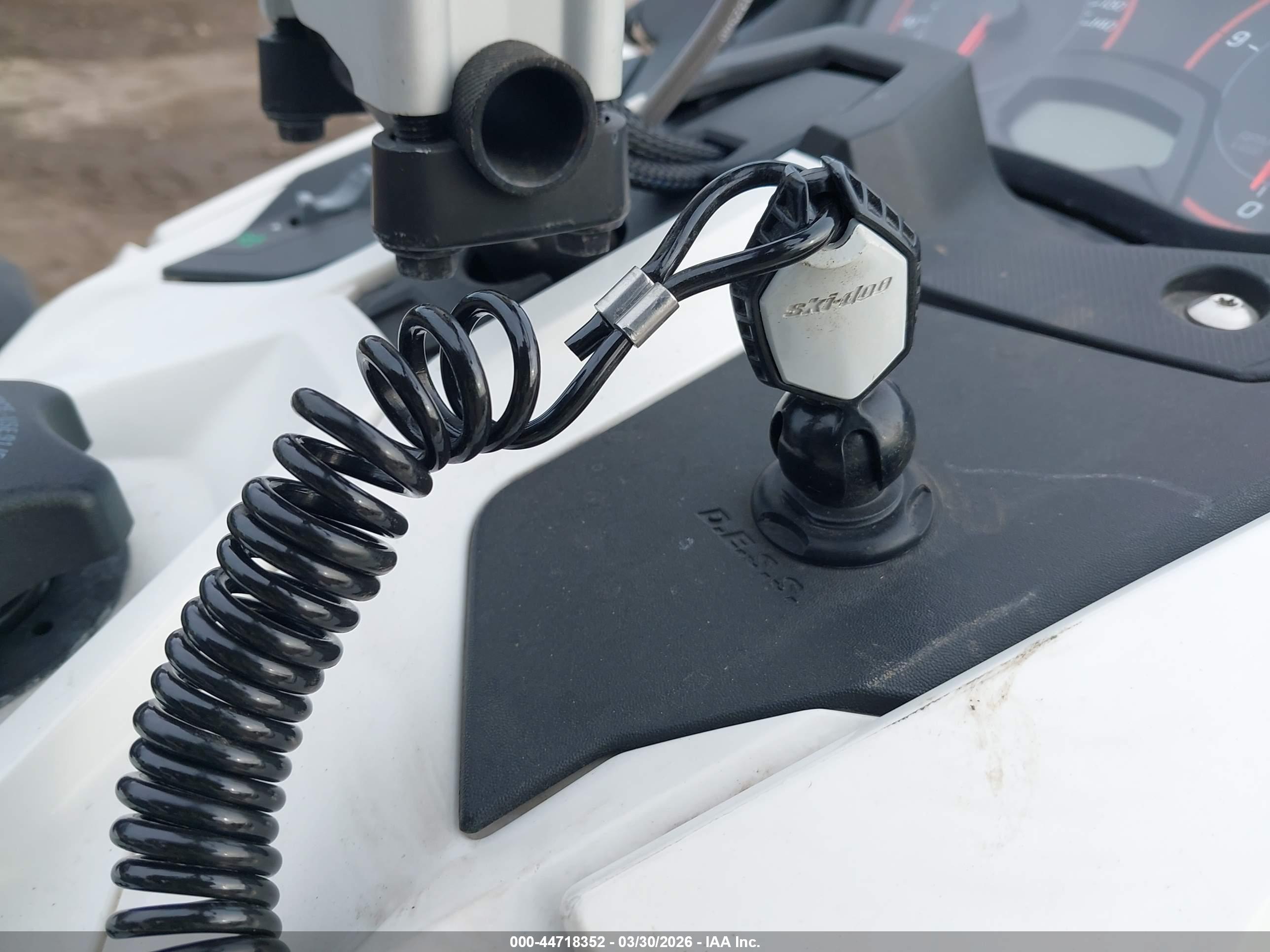 SKI-DOO GRAND image 11