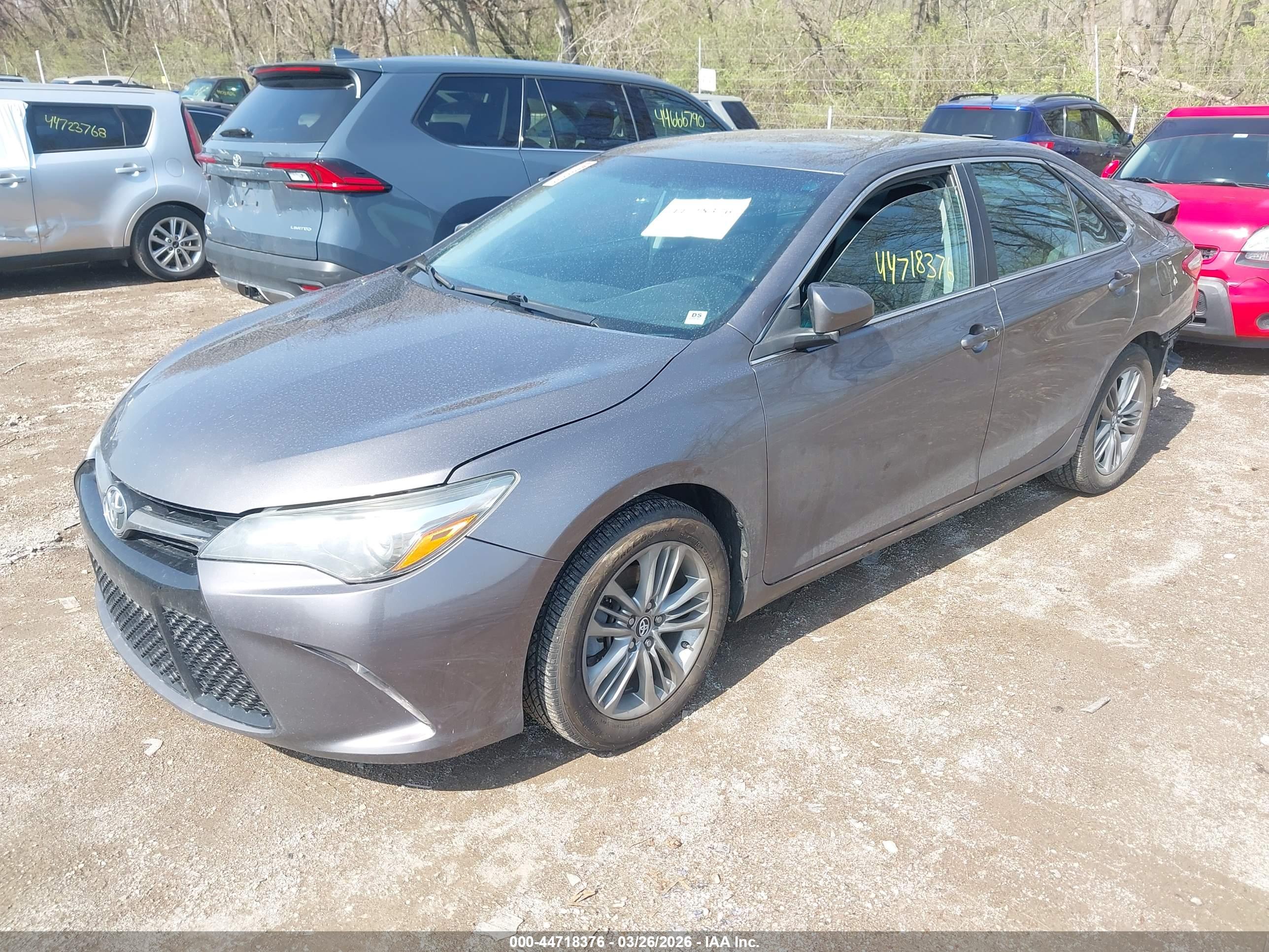 TOYOTA CAMRY image 2