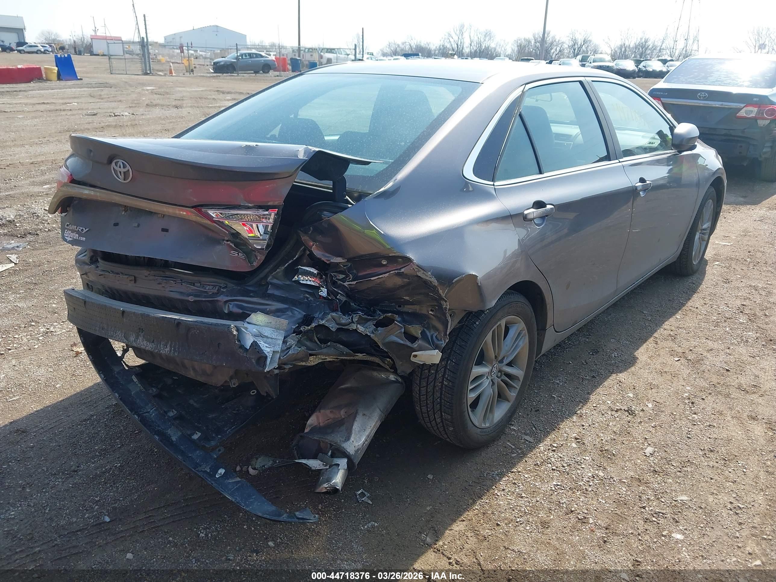 TOYOTA CAMRY image 4