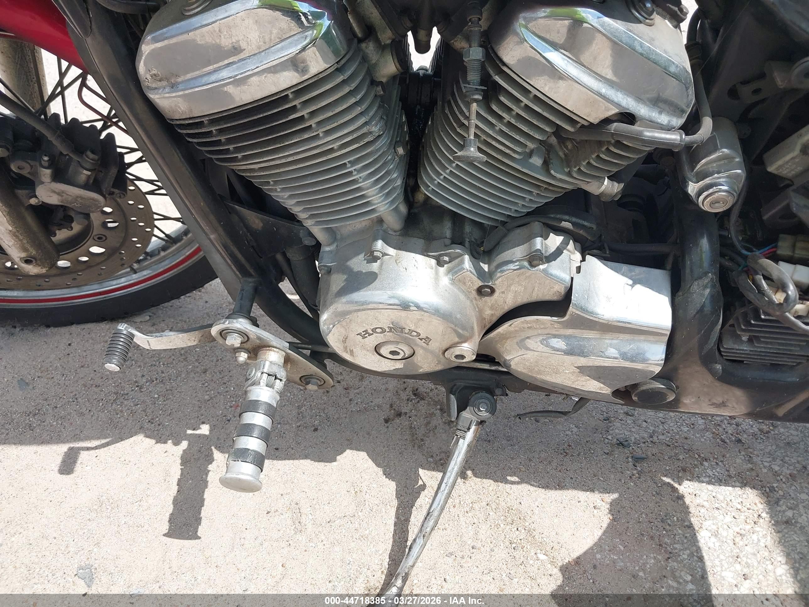 HONDA VT600 image 9