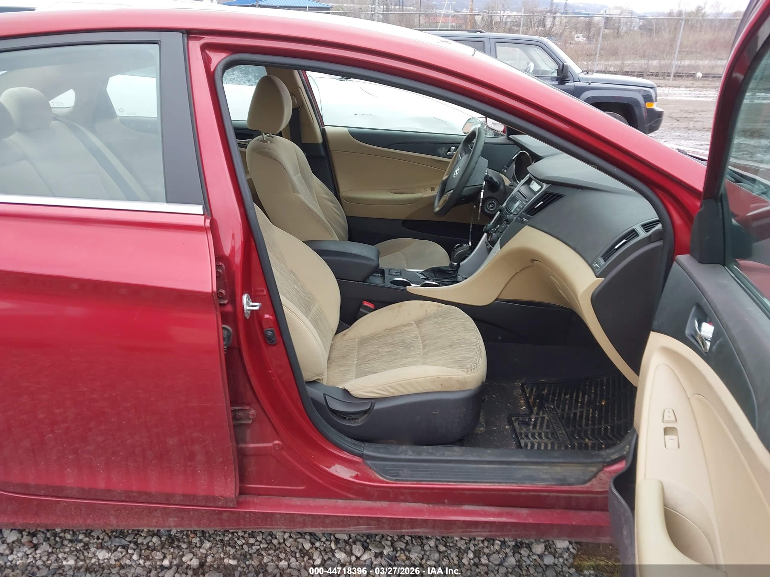 HYUNDAI SONATA image 5