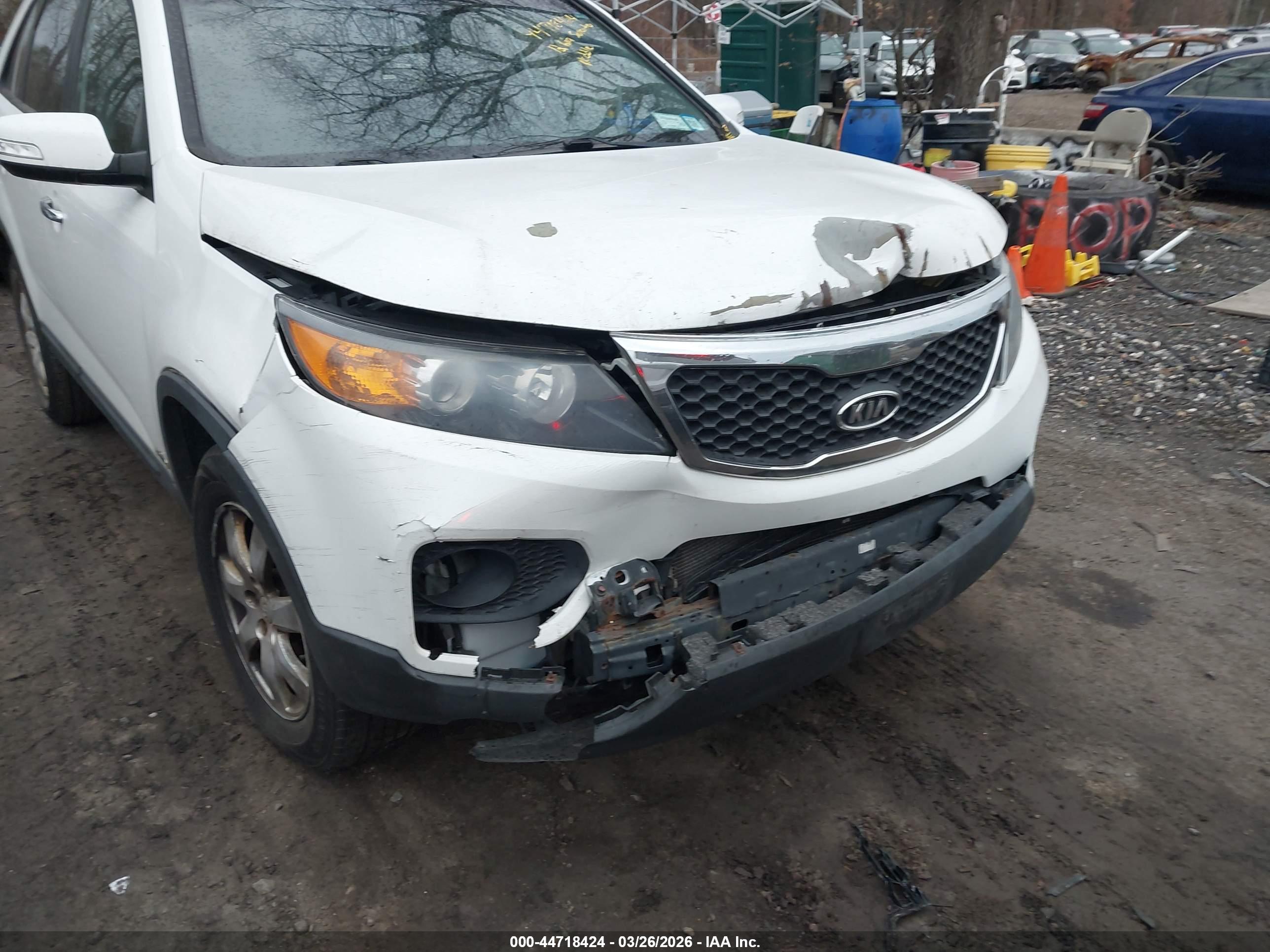 KIA SORENTO image 6