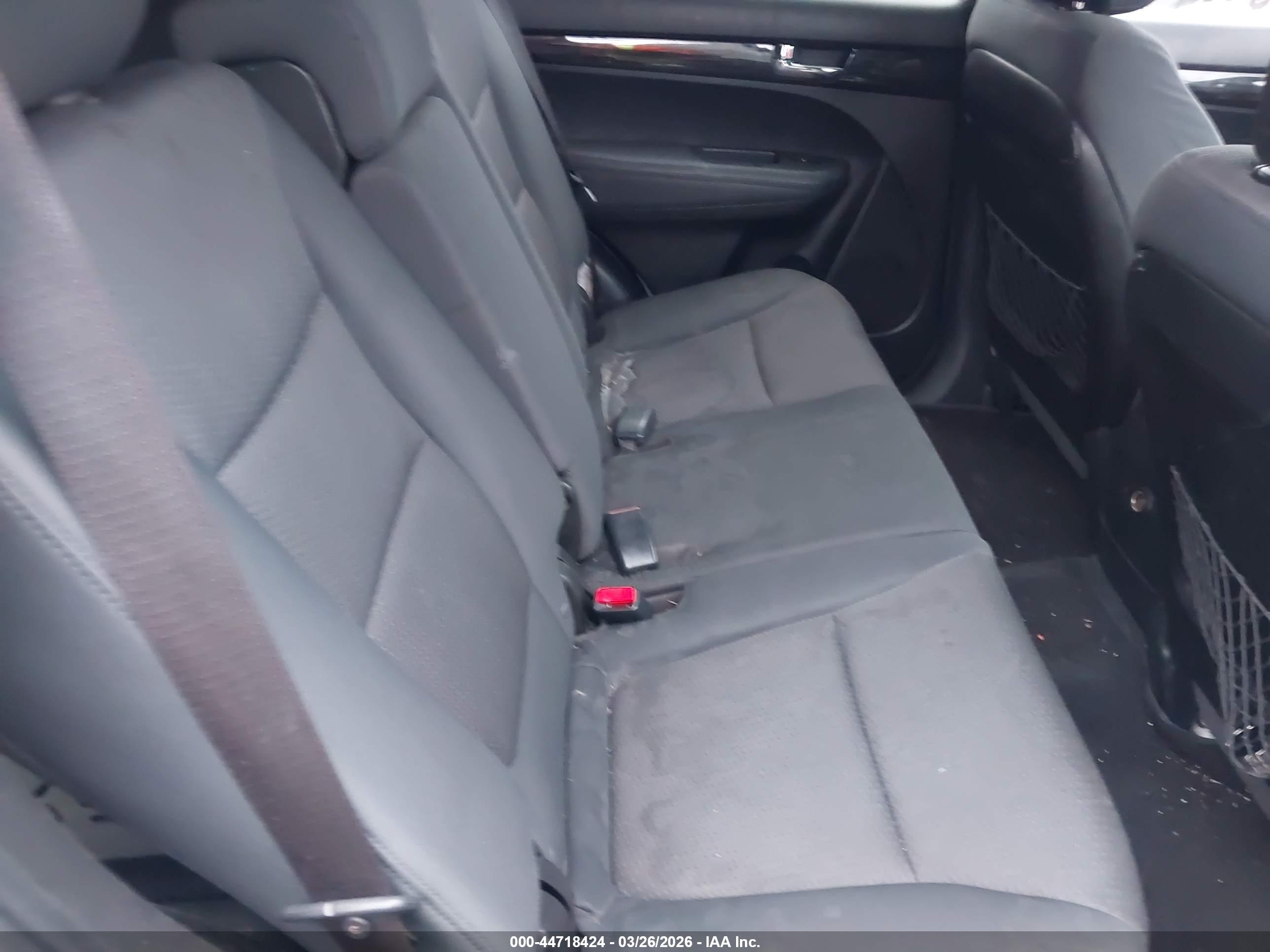 KIA SORENTO image 8