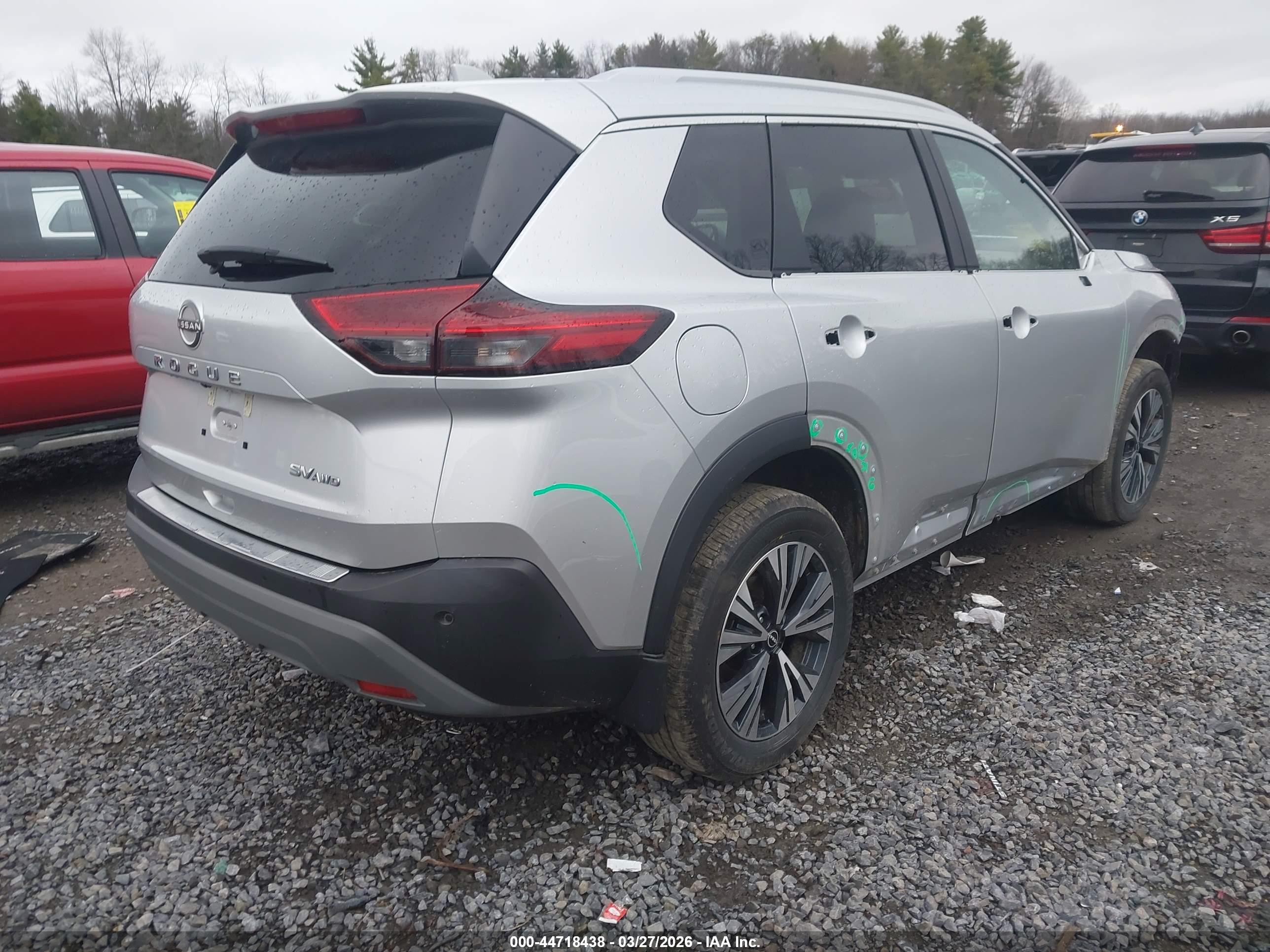 NISSAN ROGUE image 4
