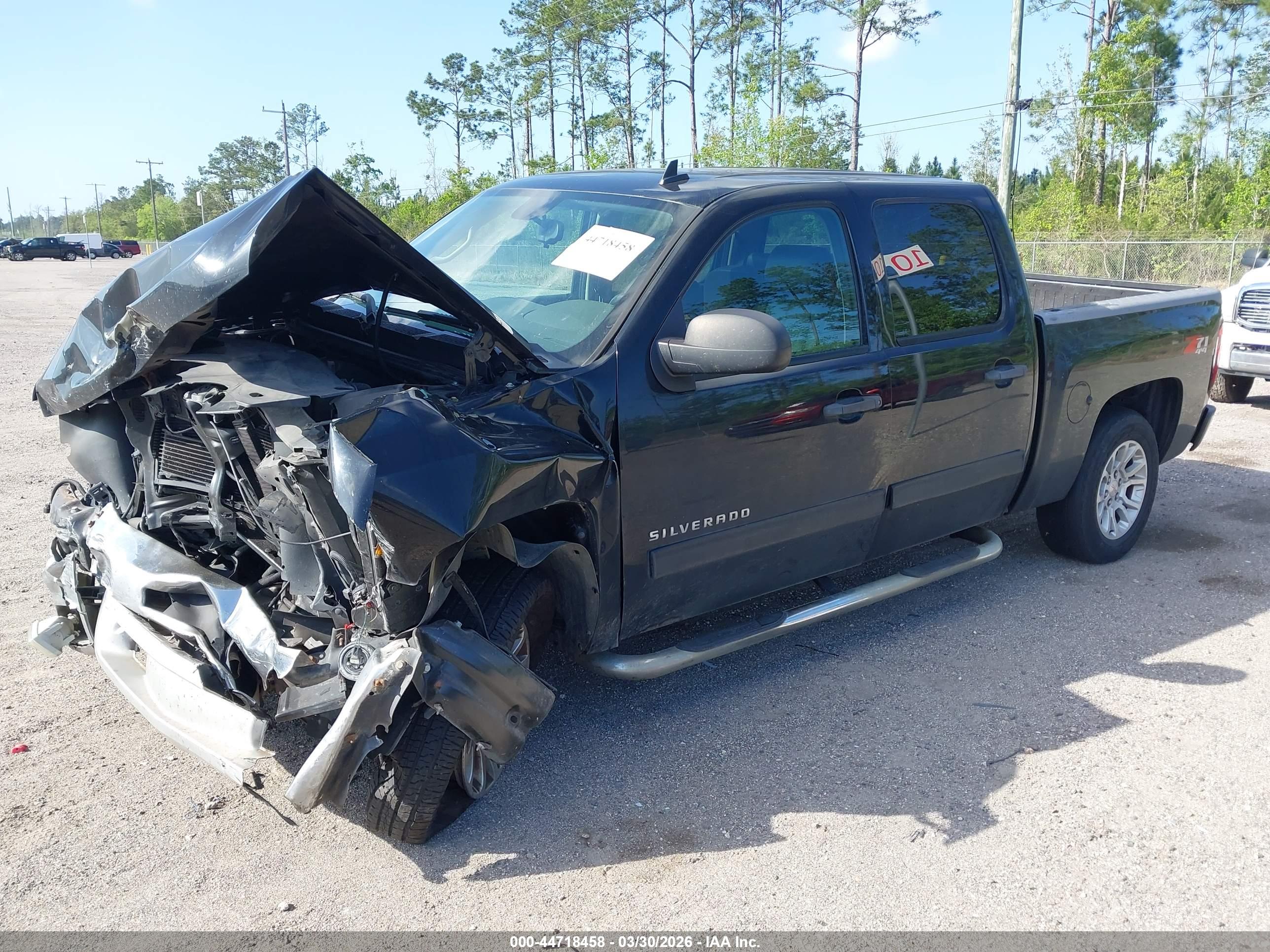 CHEVROLET SILVERADO image 2