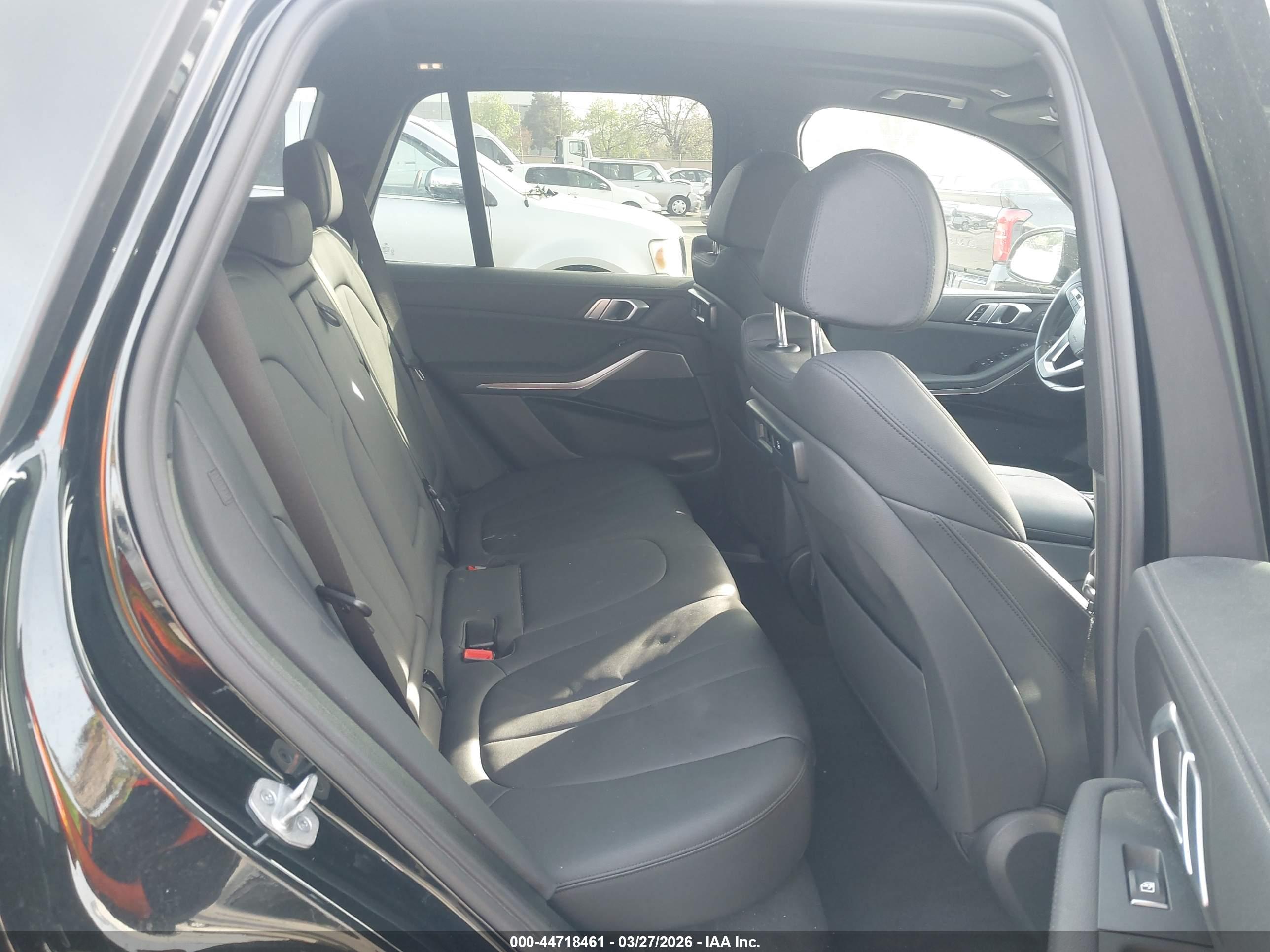 BMW X5 image 8