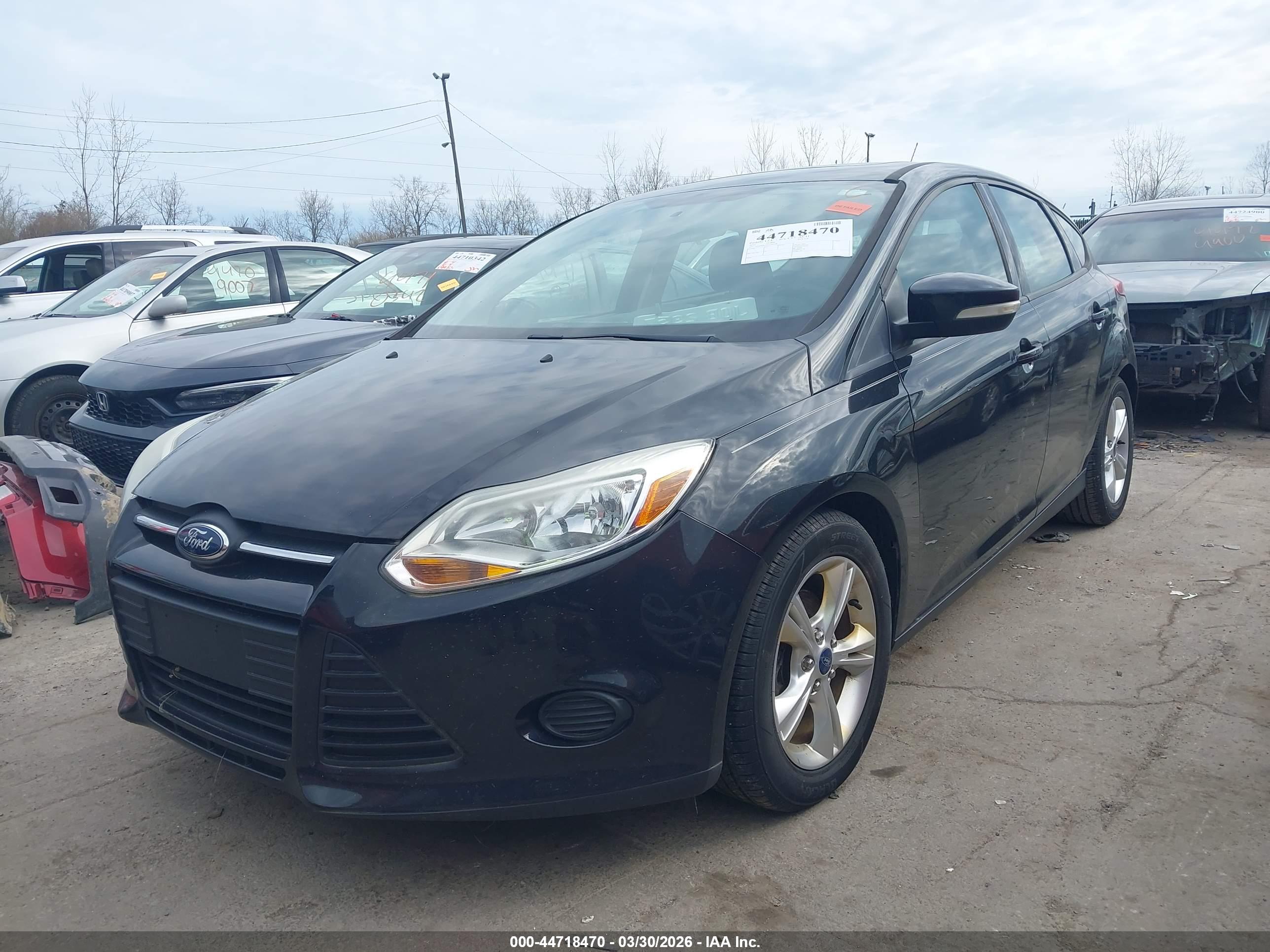 FORD FOCUS image 2