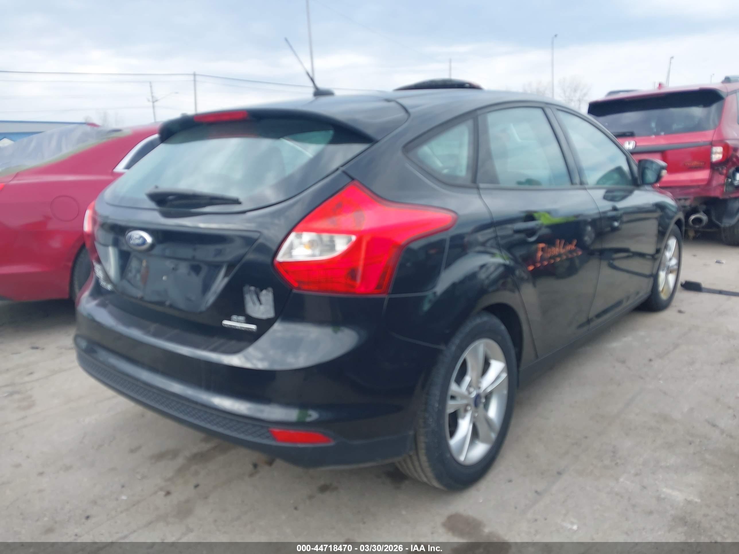 FORD FOCUS image 4