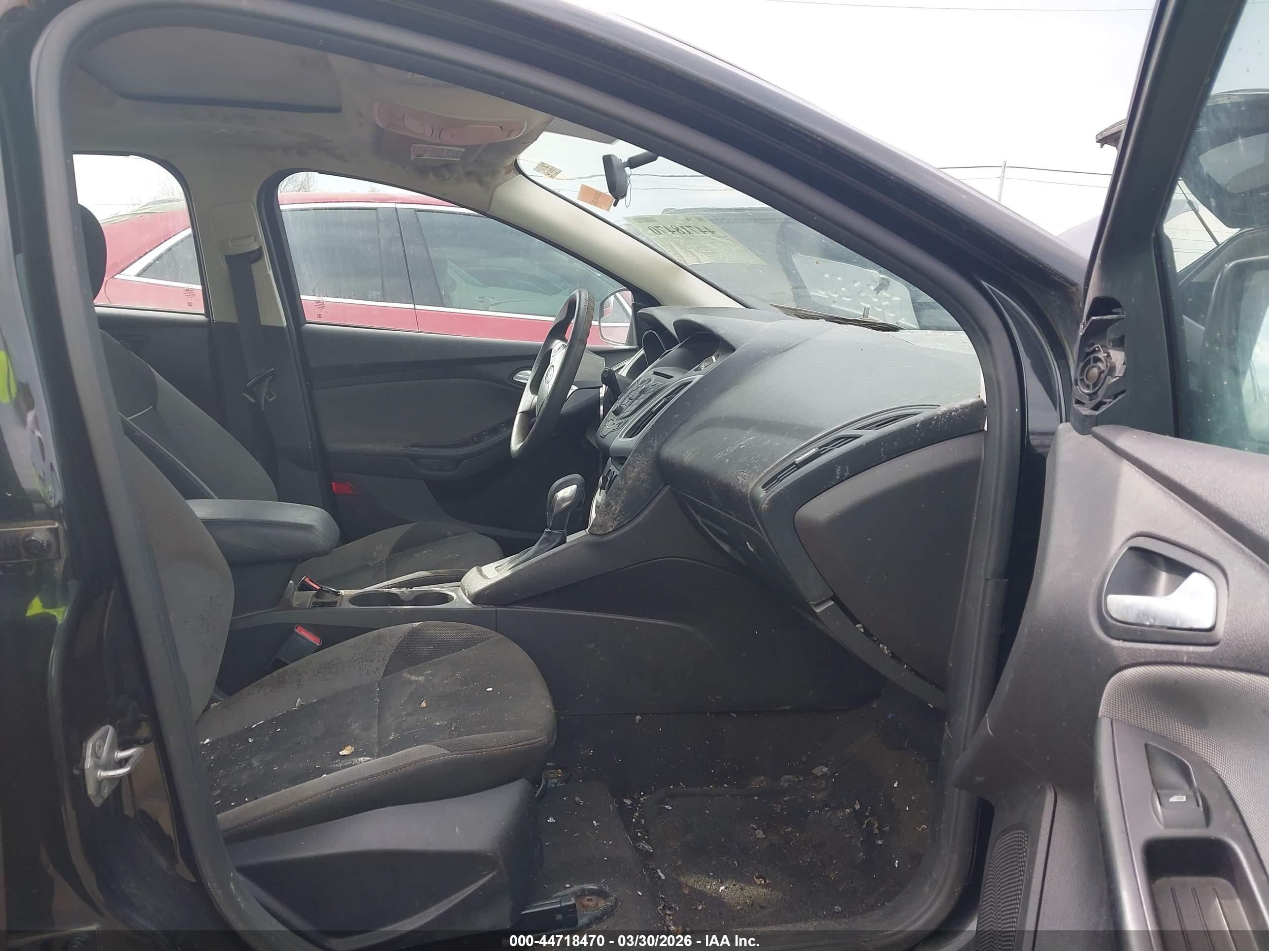 FORD FOCUS image 5