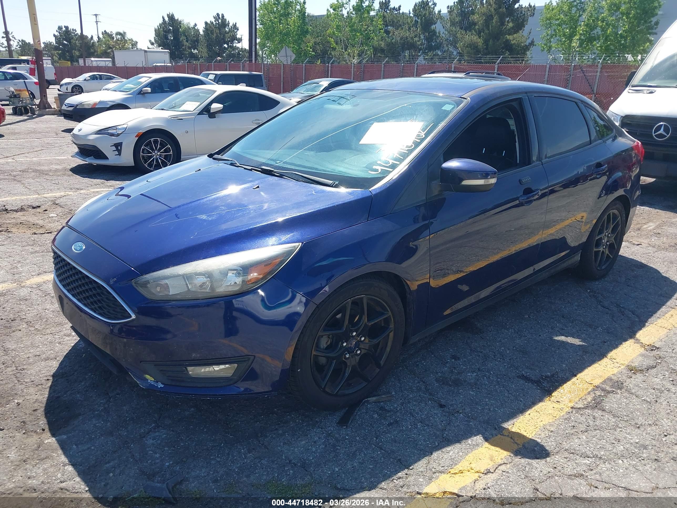 FORD FOCUS image 2