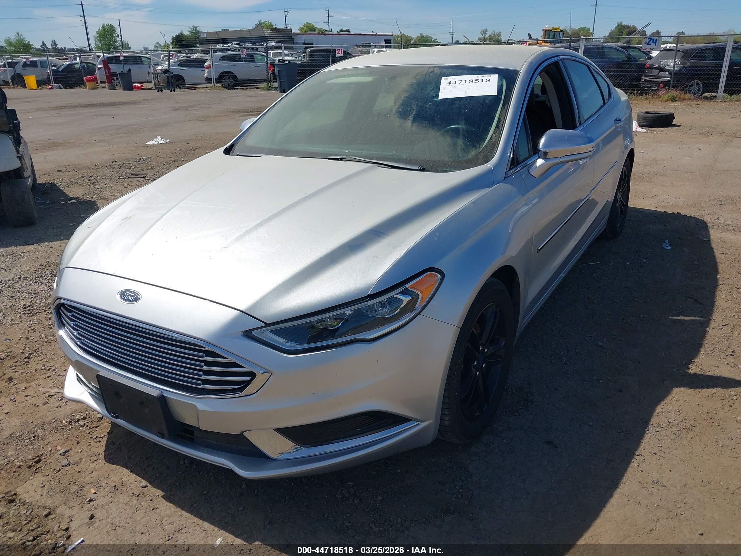 FORD FUSION image 2