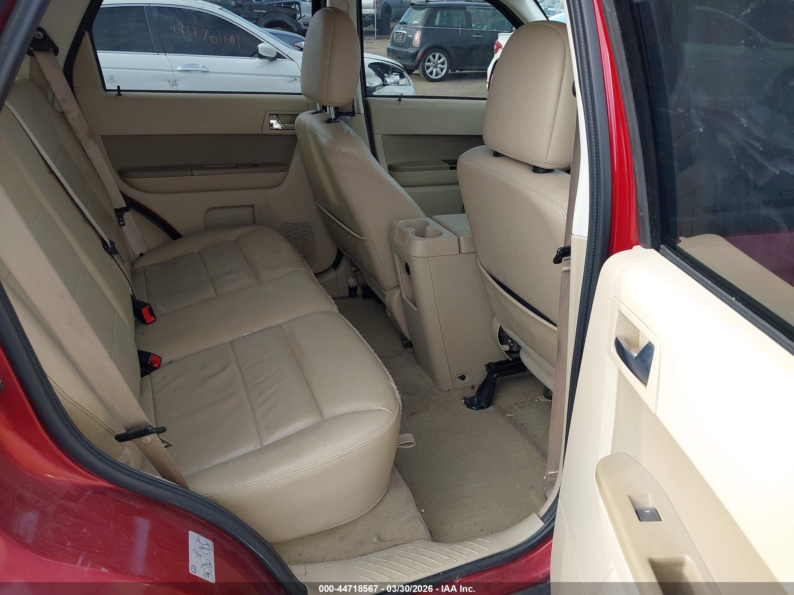 FORD ESCAPE image 8