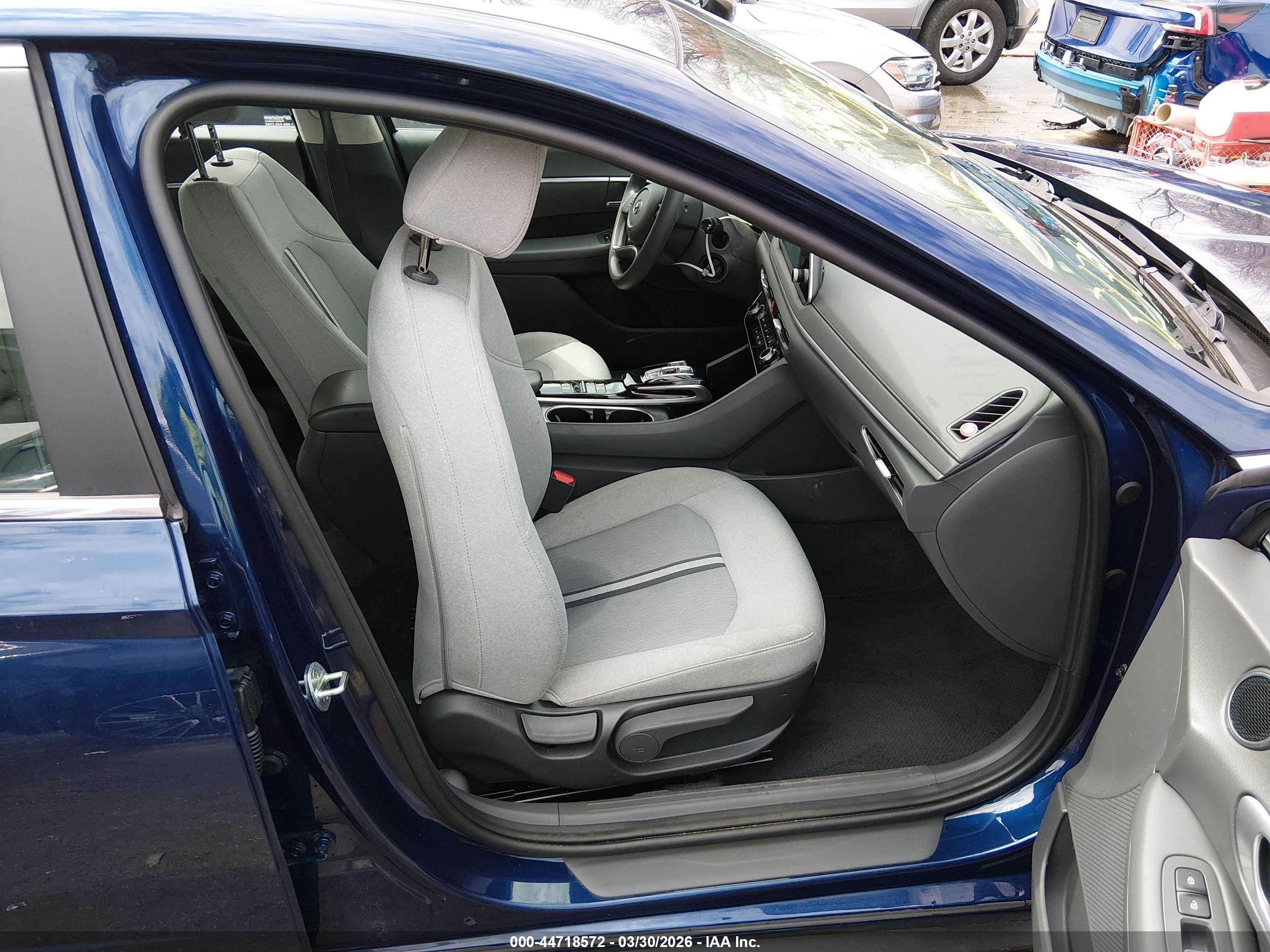 HYUNDAI SONATA image 5