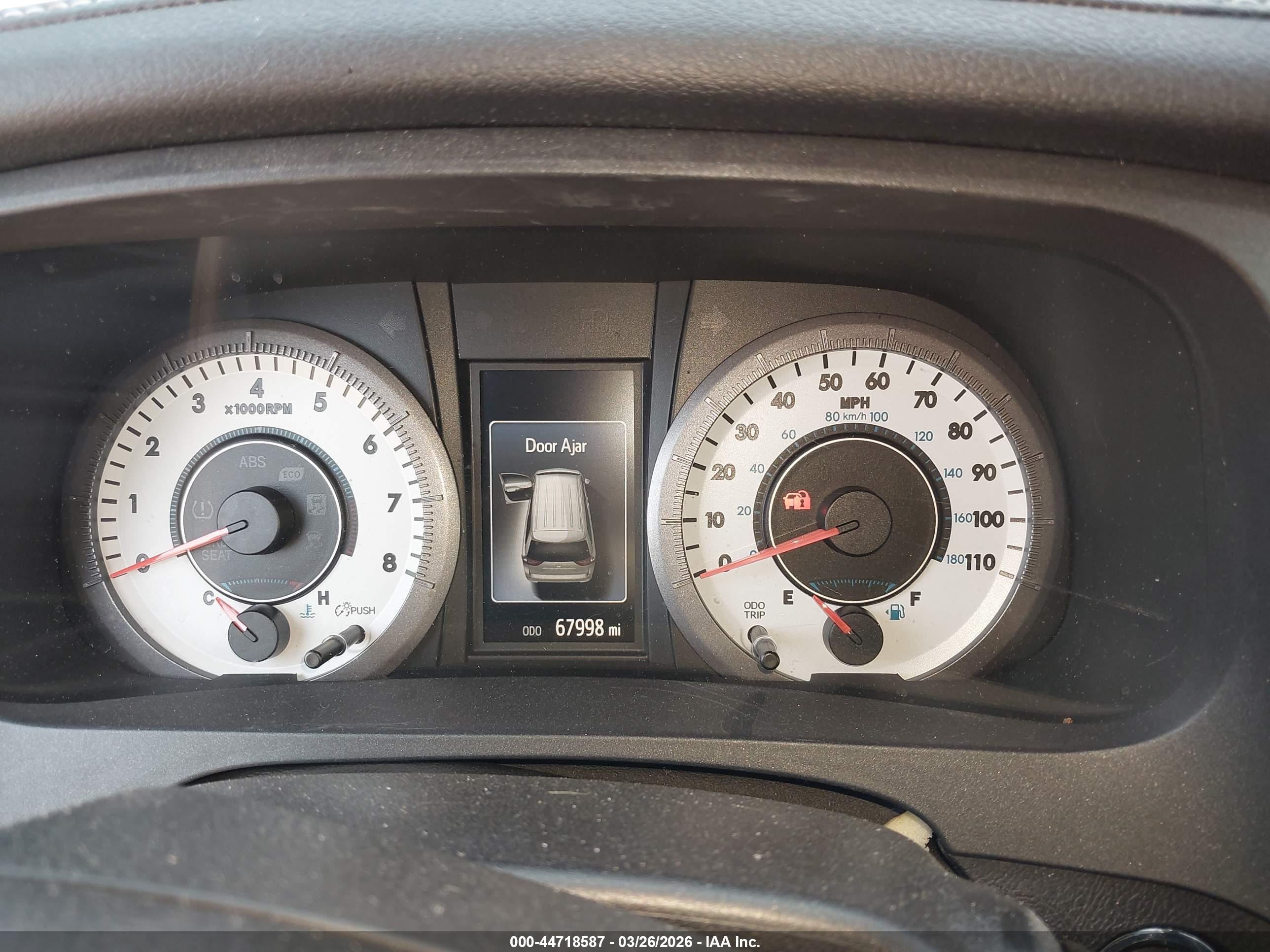 TOYOTA SIENNA image 7