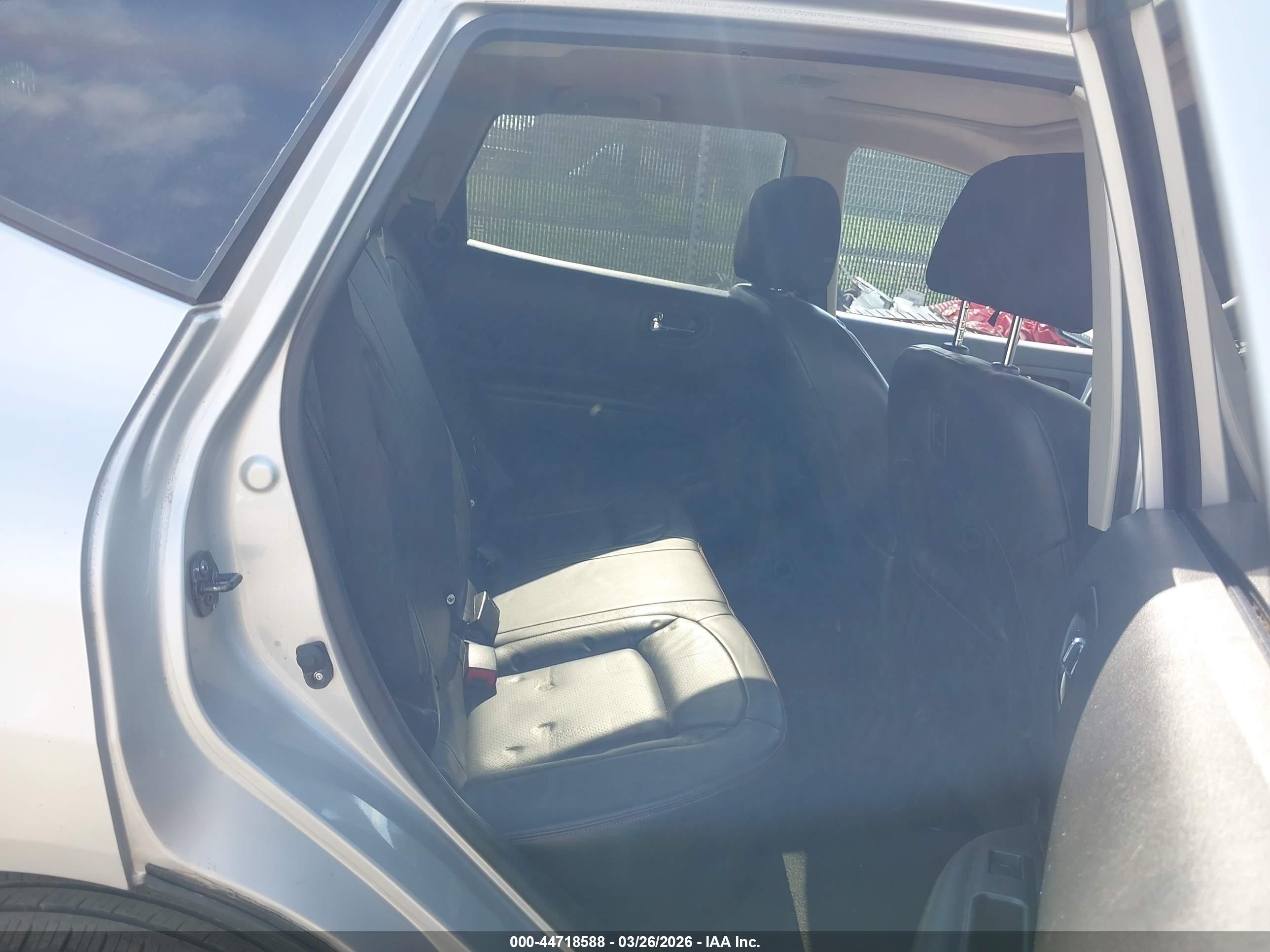 NISSAN ROGUE image 8