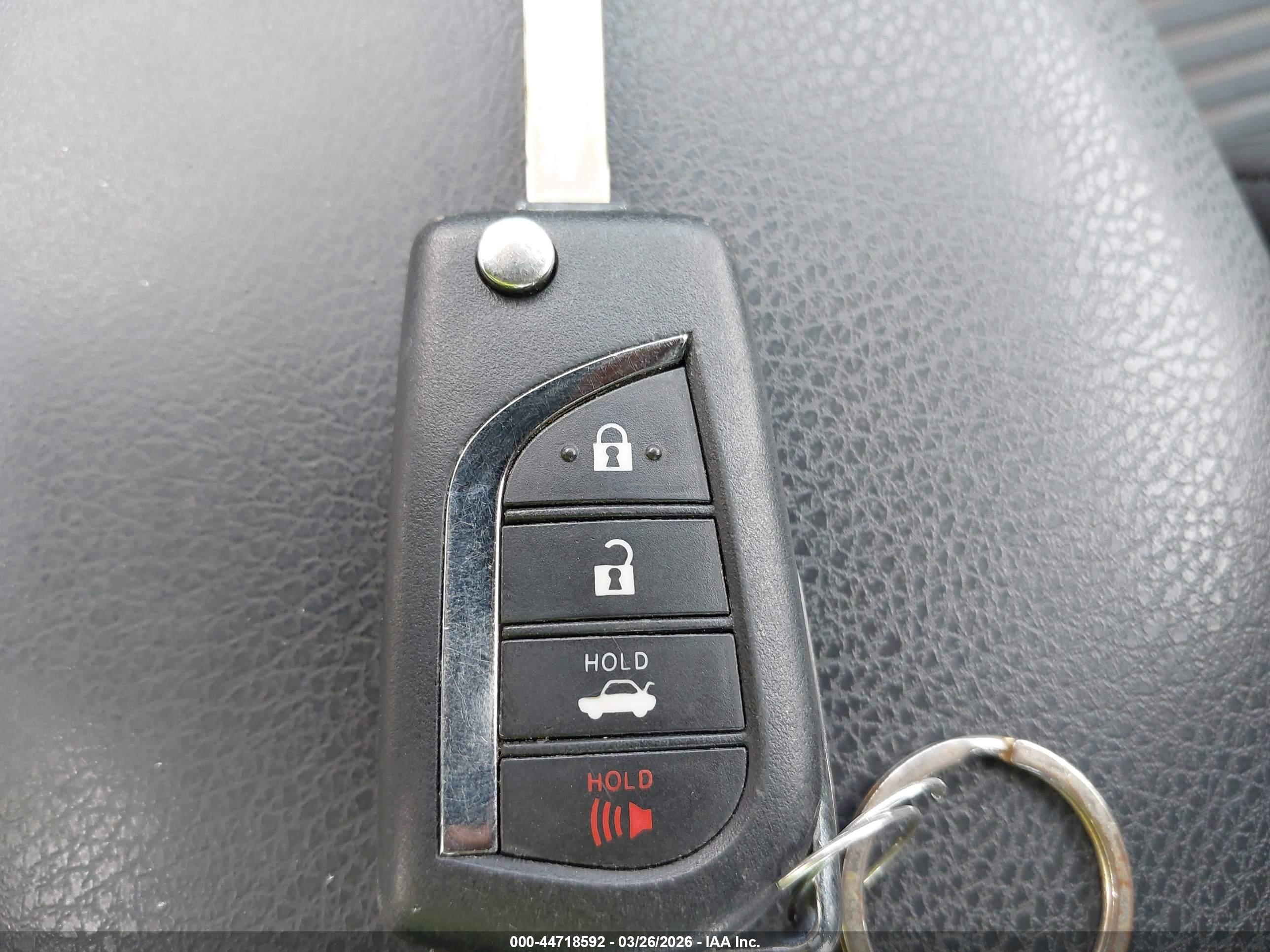 TOYOTA CAMRY image 11