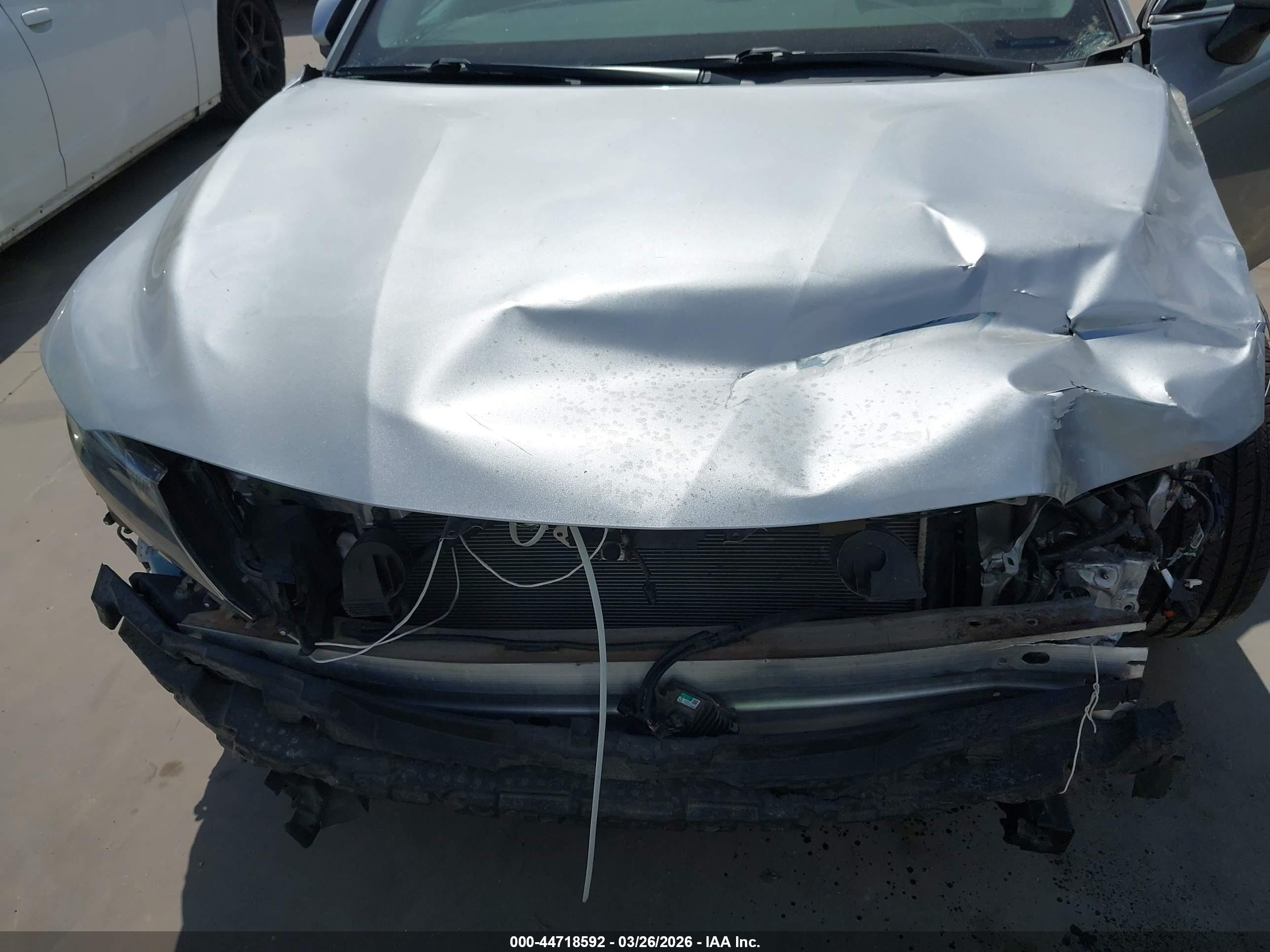 TOYOTA CAMRY image 6