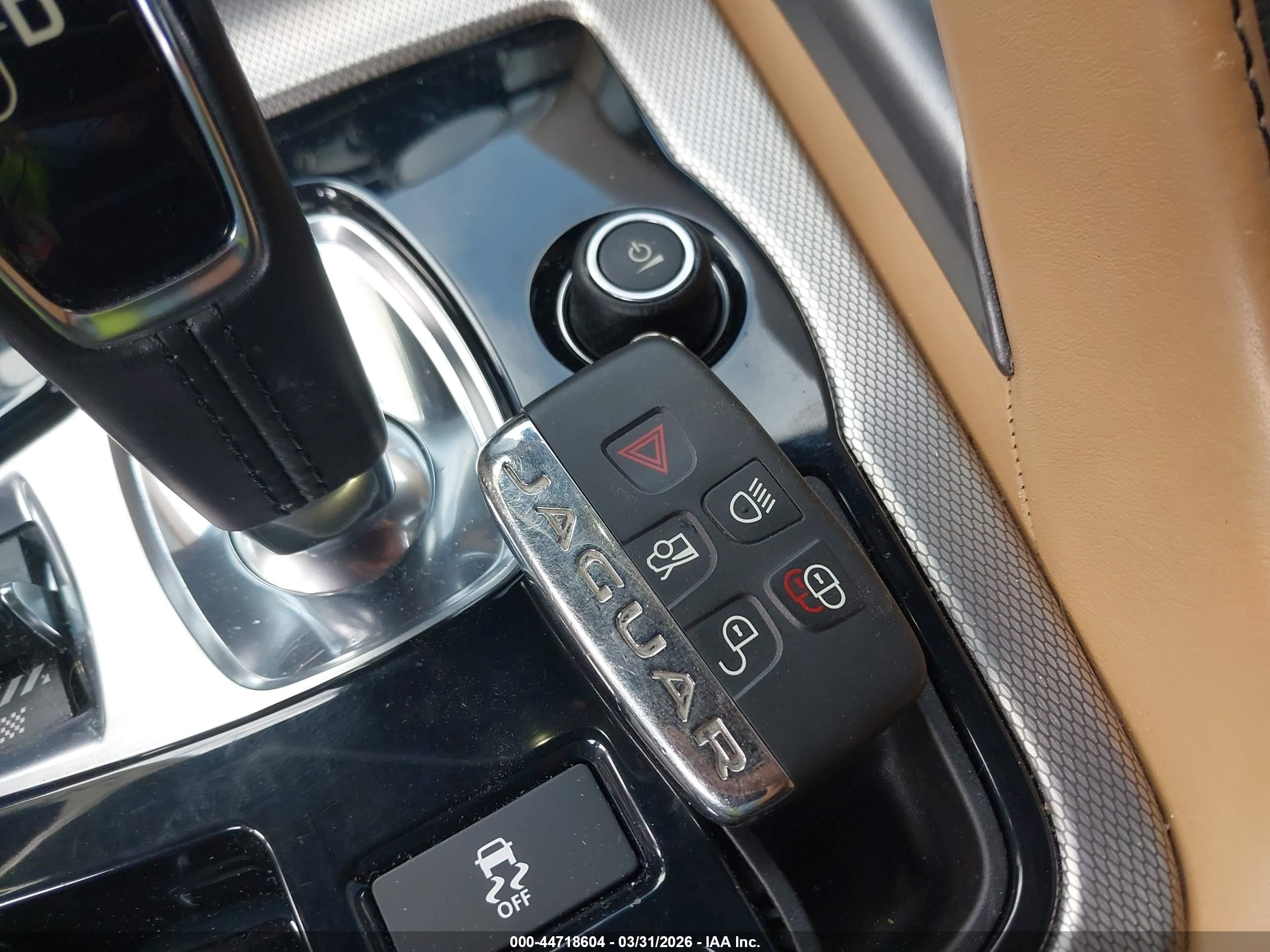 JAGUAR F-TYPE image 11