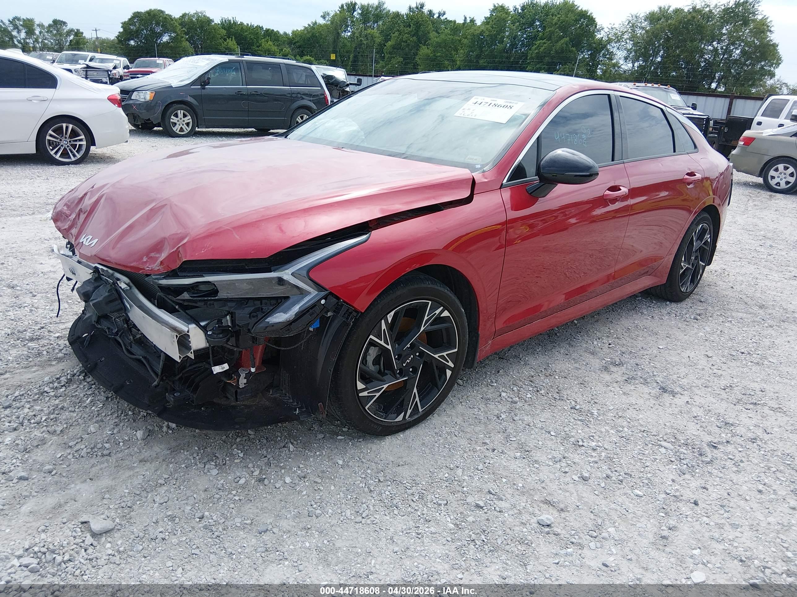 KIA K5 image 2
