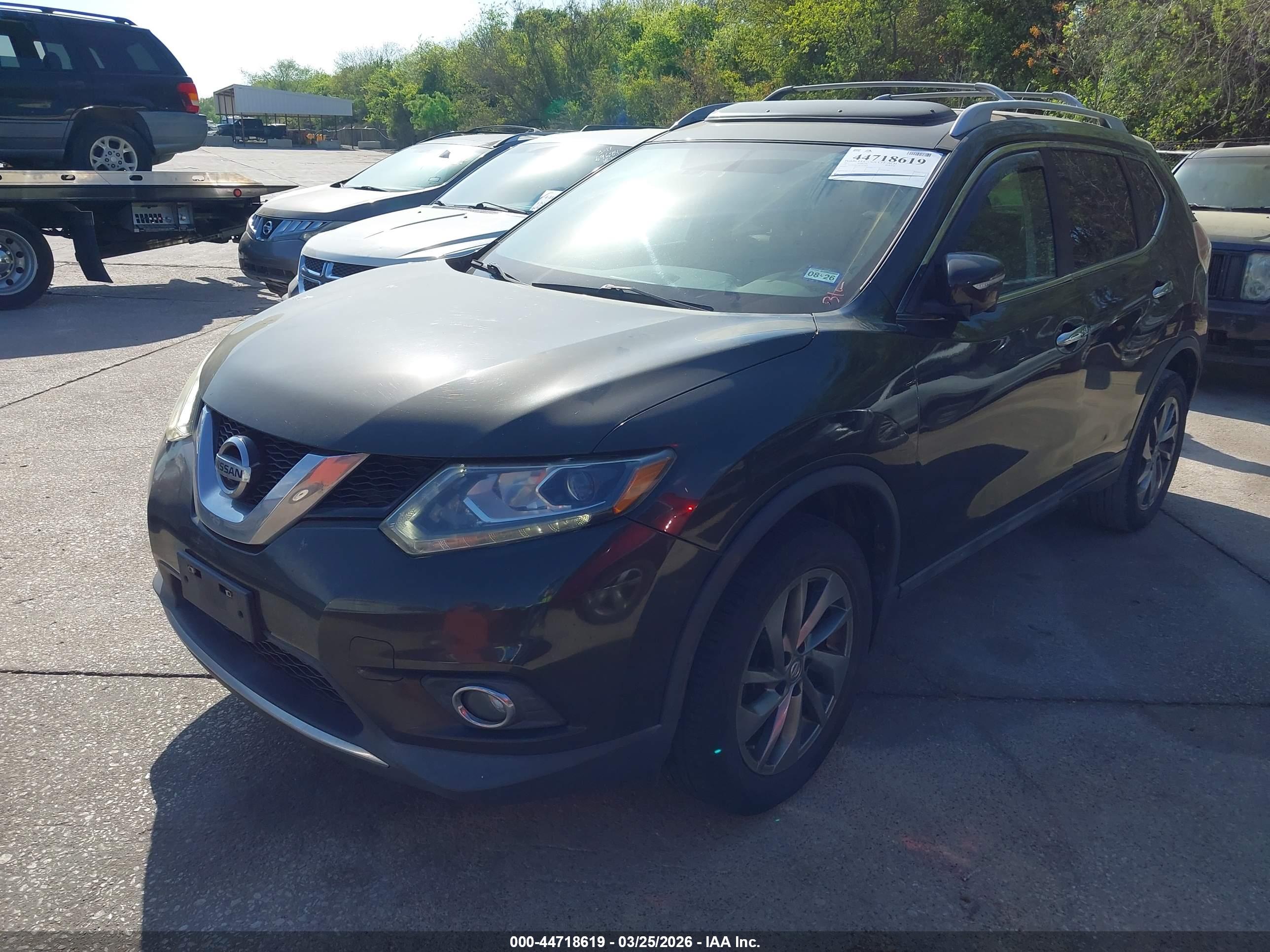 NISSAN ROGUE image 2