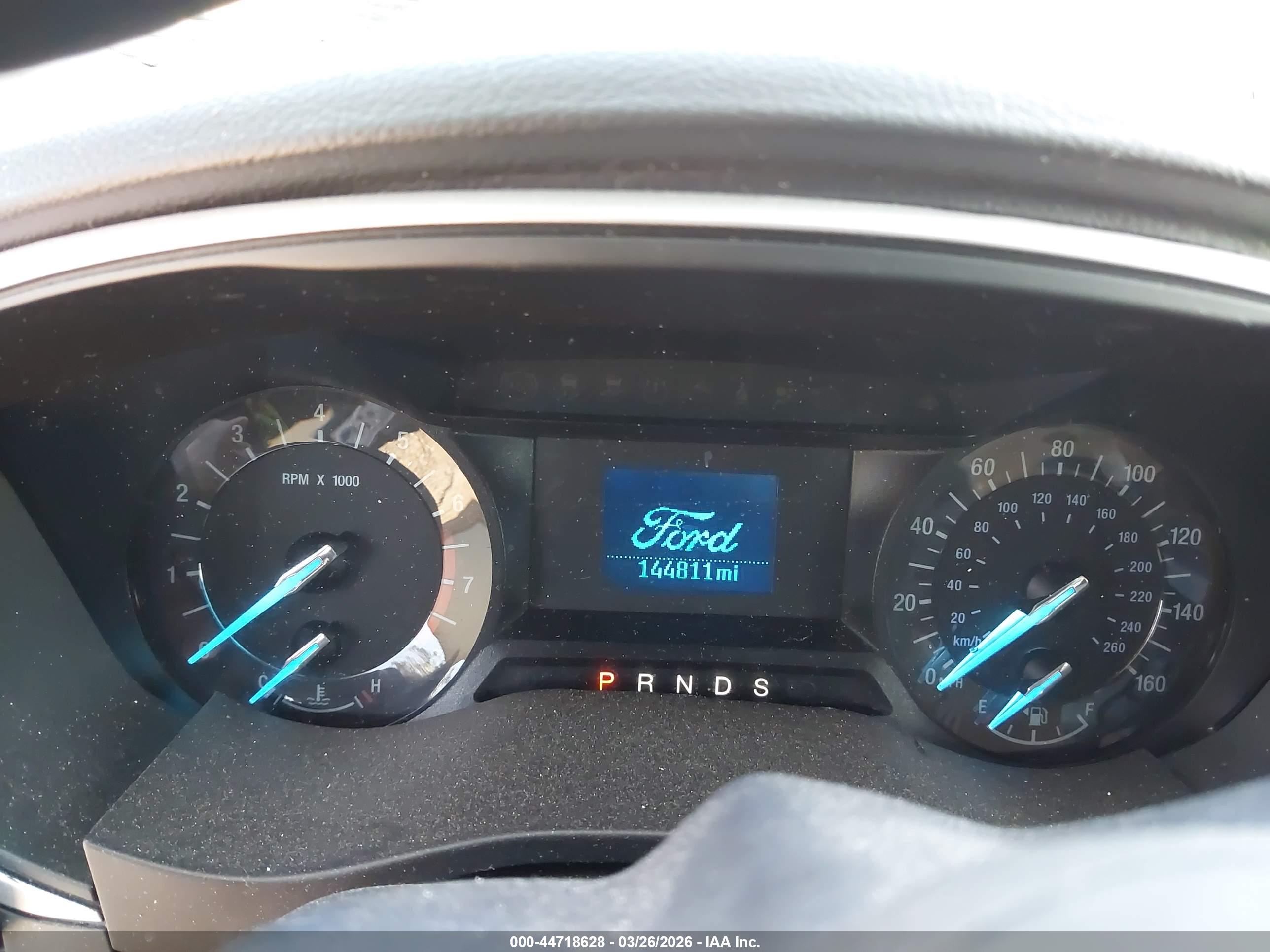 FORD FUSION image 7
