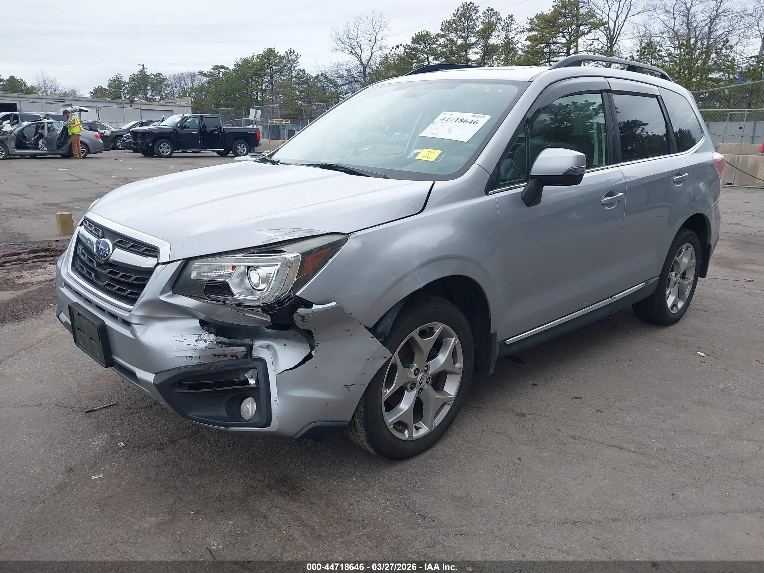 SUBARU FORESTER image 6