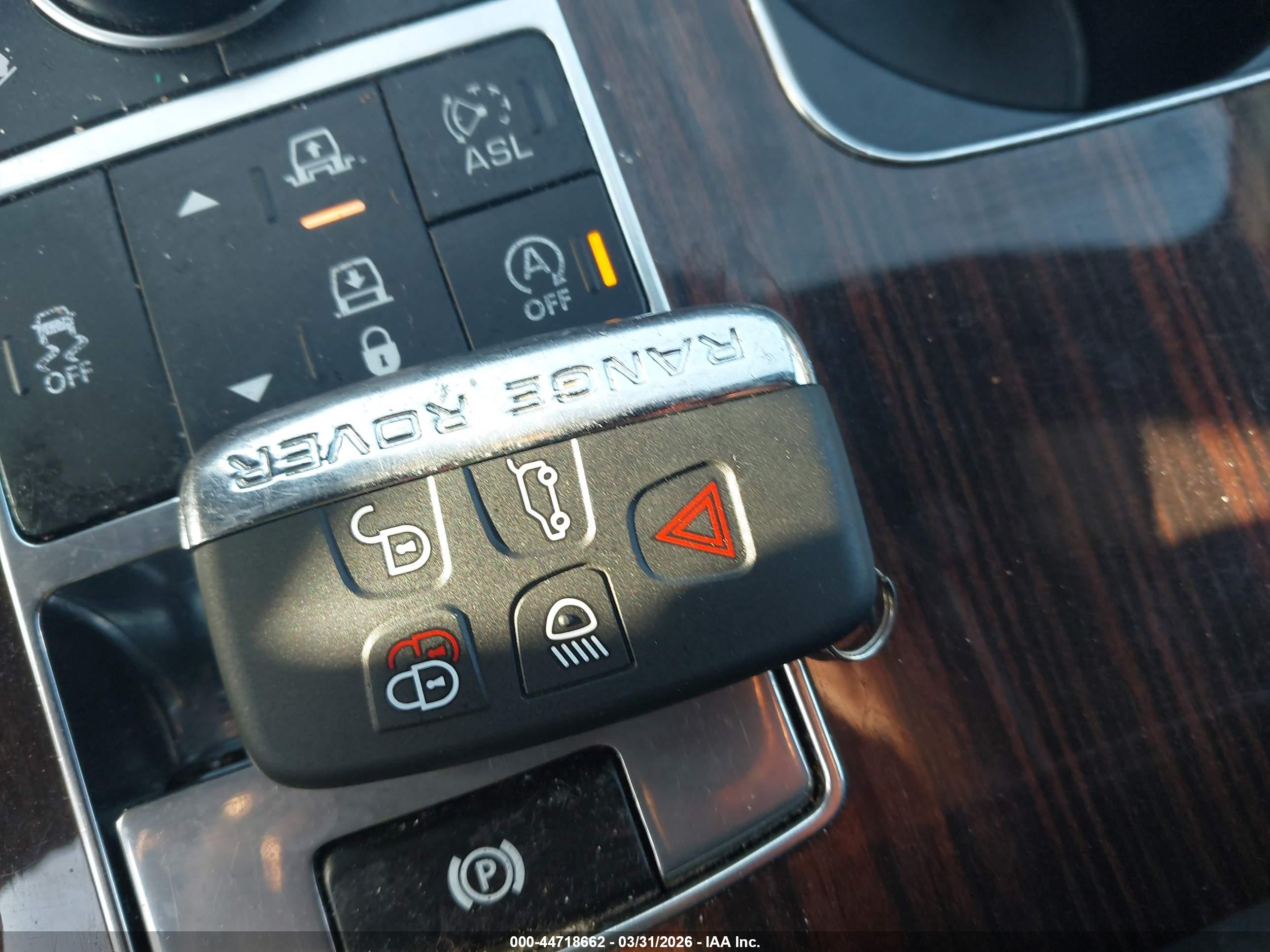 LAND ROVER image 11