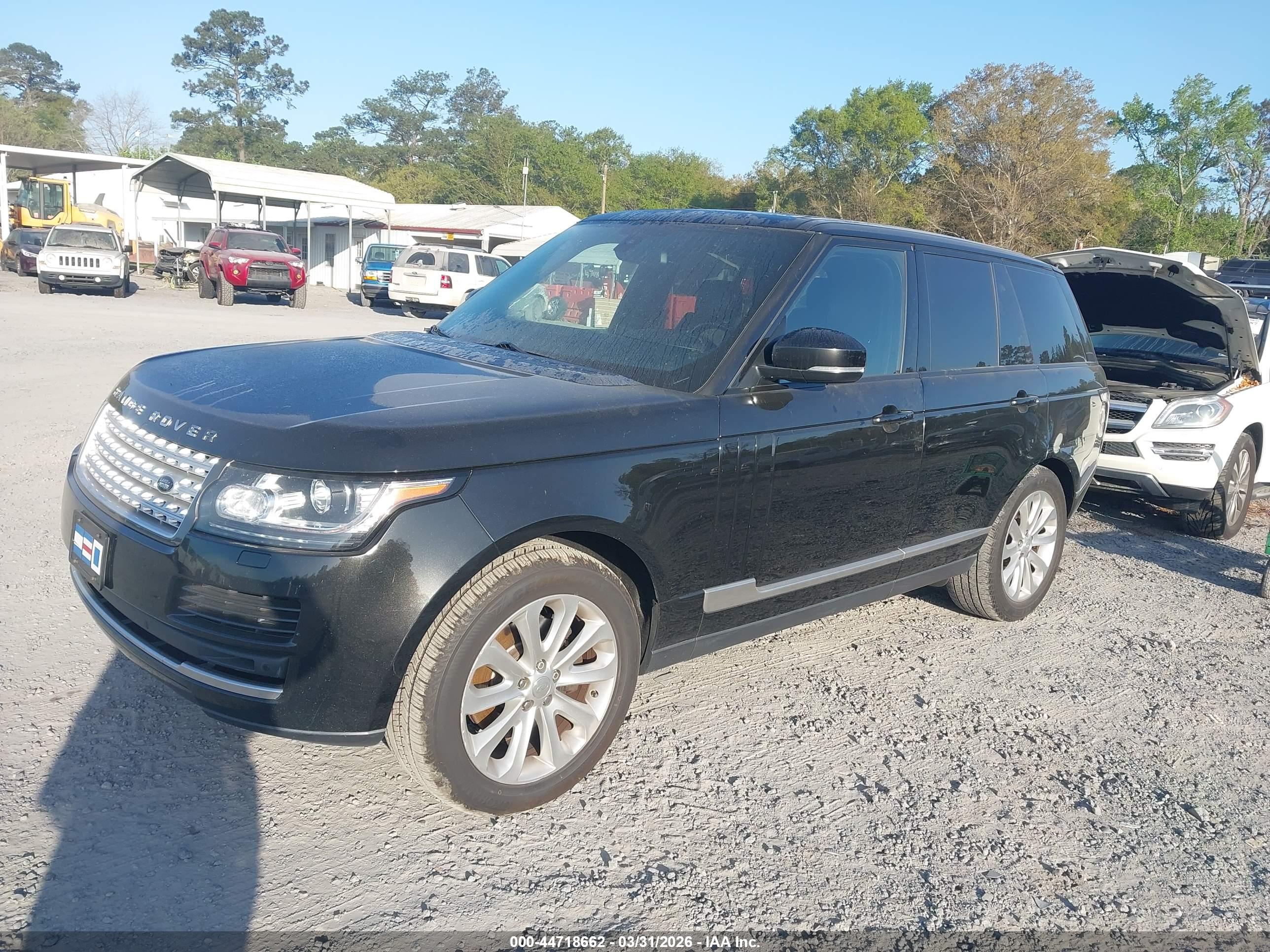 LAND ROVER image 2